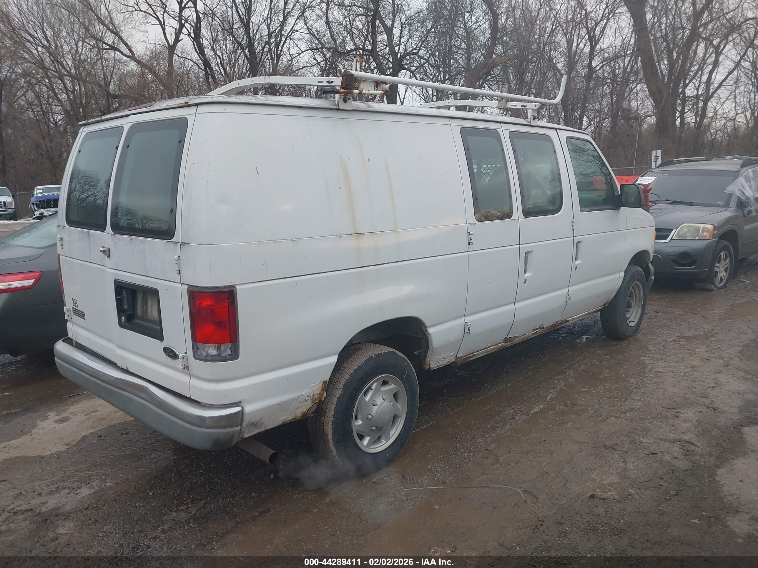 FORD E-250 image 4