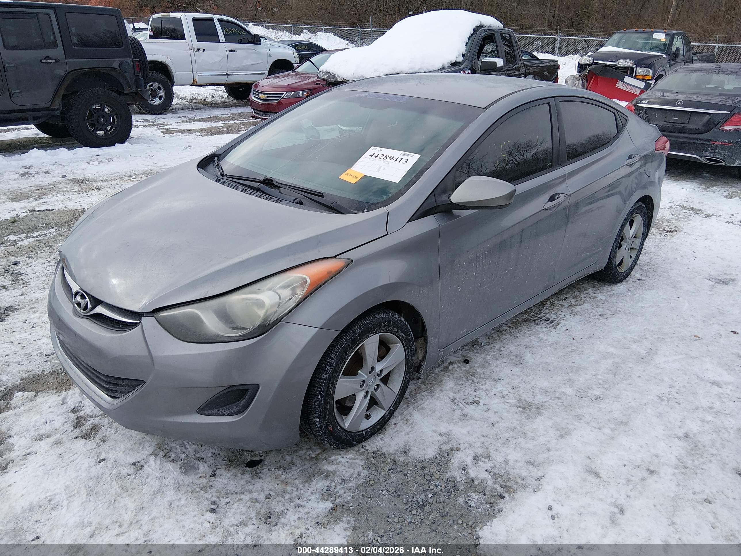 HYUNDAI ELANTRA image 2