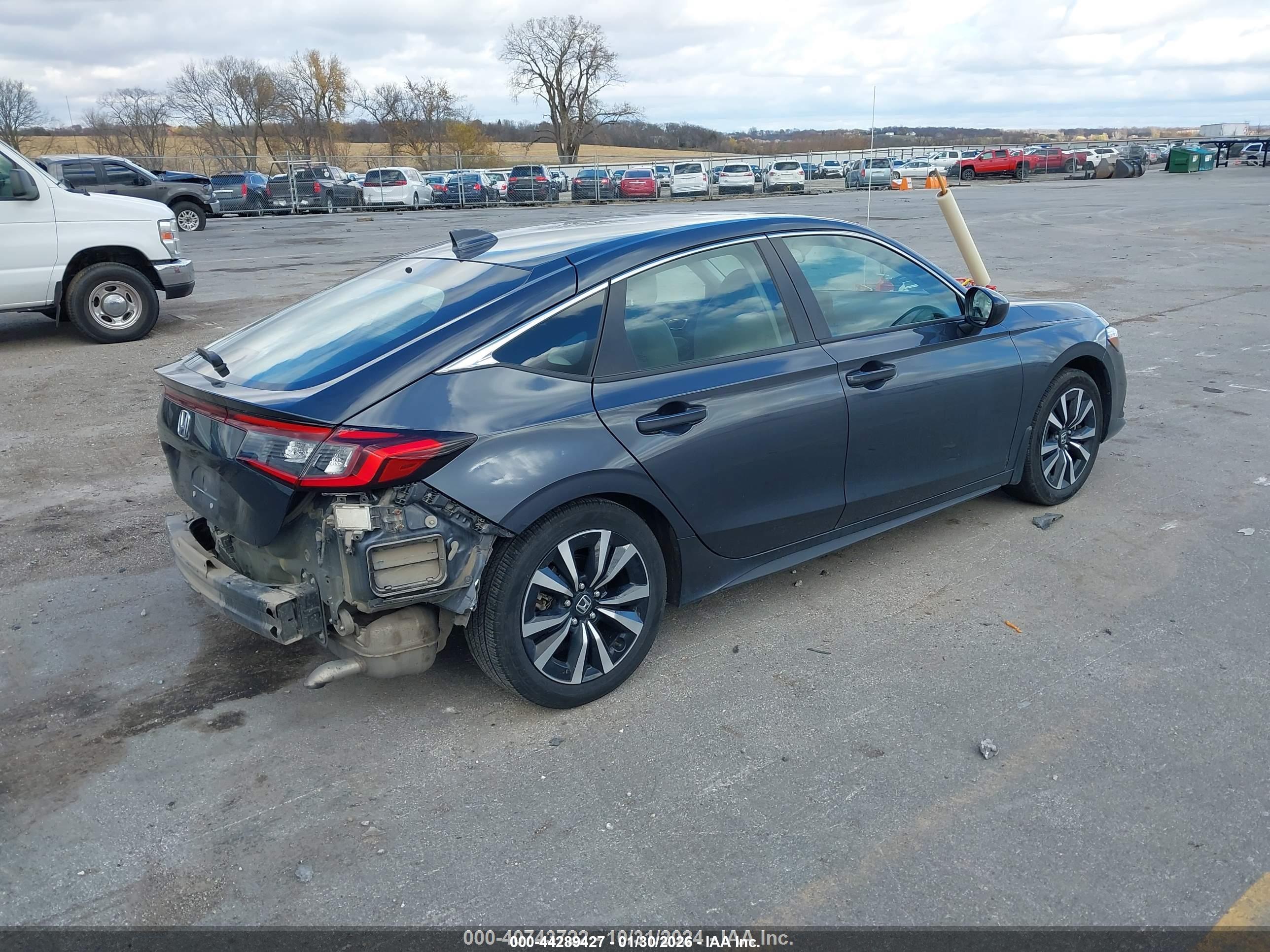 HONDA CIVIC image 4