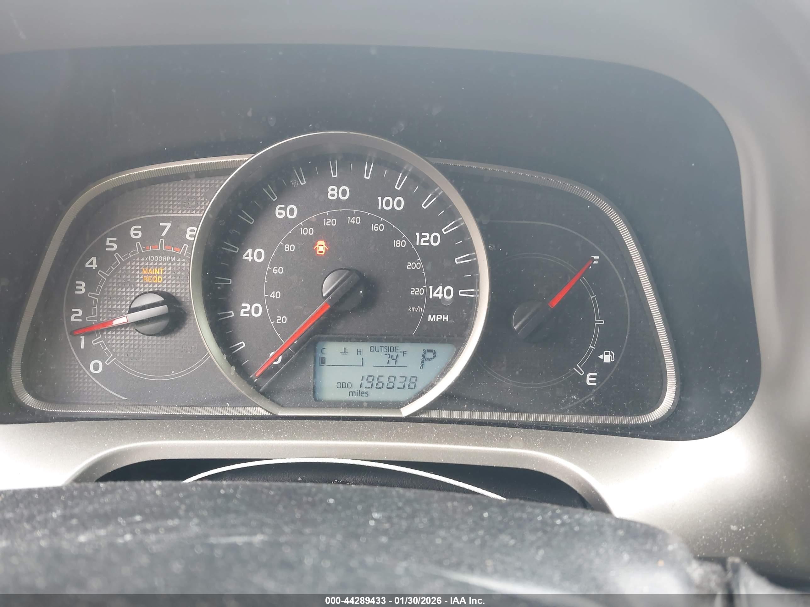 TOYOTA RAV4 image 7