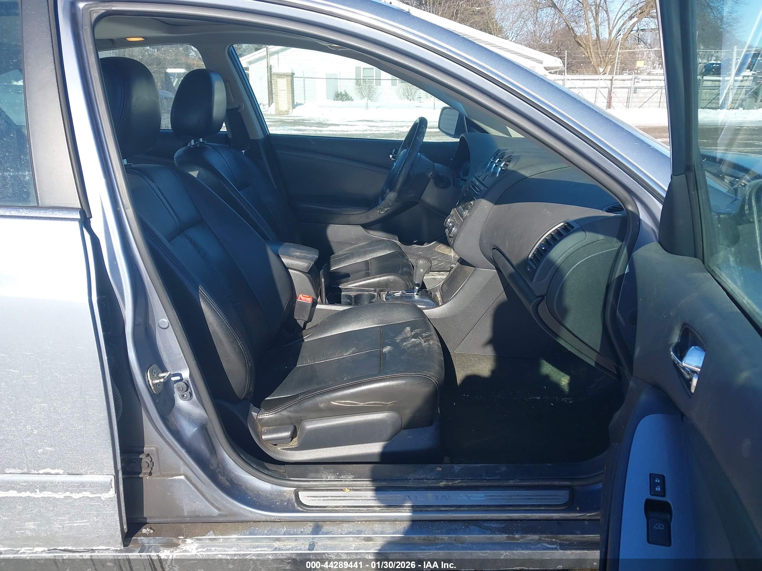 NISSAN ALTIMA image 5