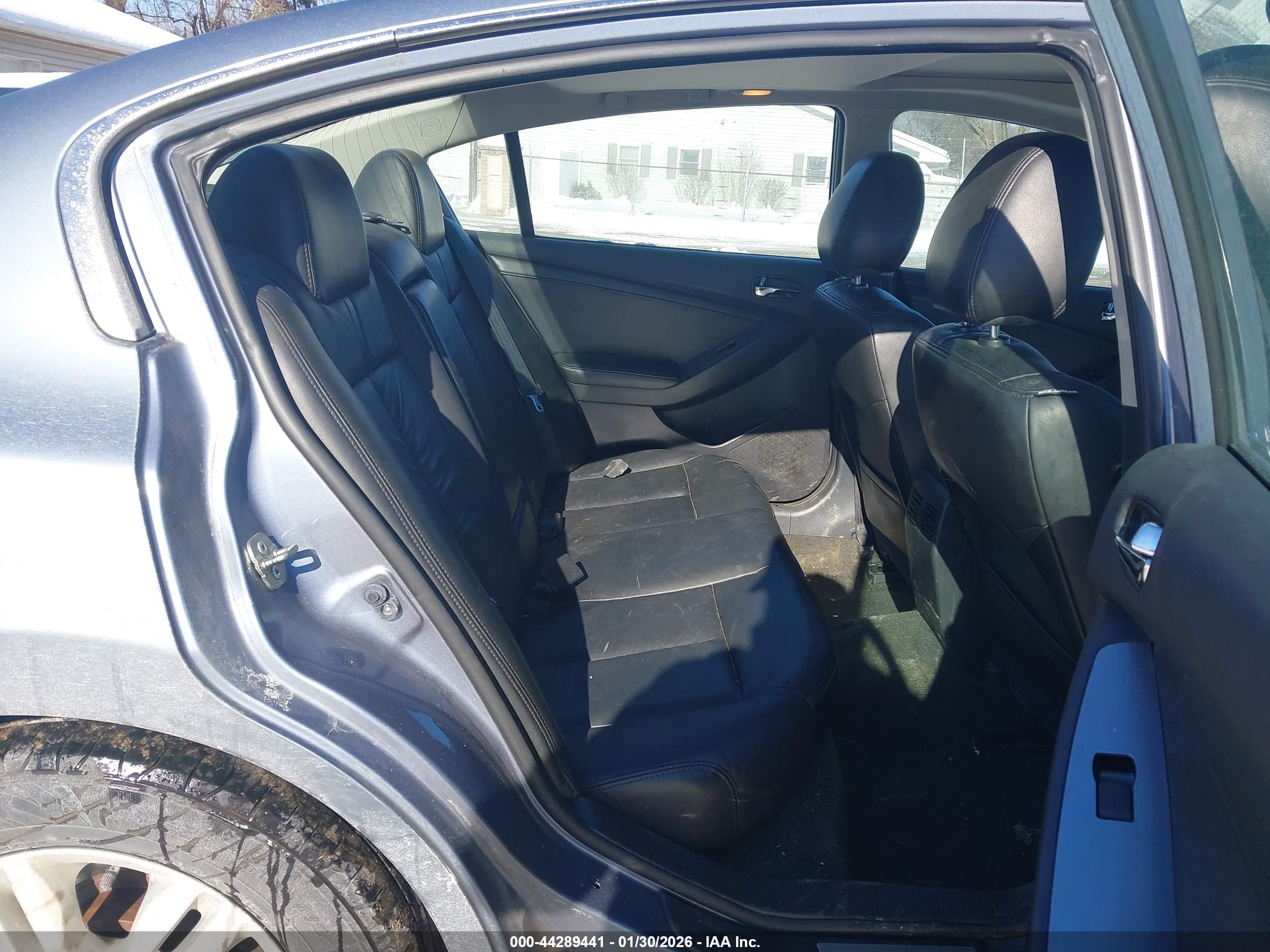 NISSAN ALTIMA image 8