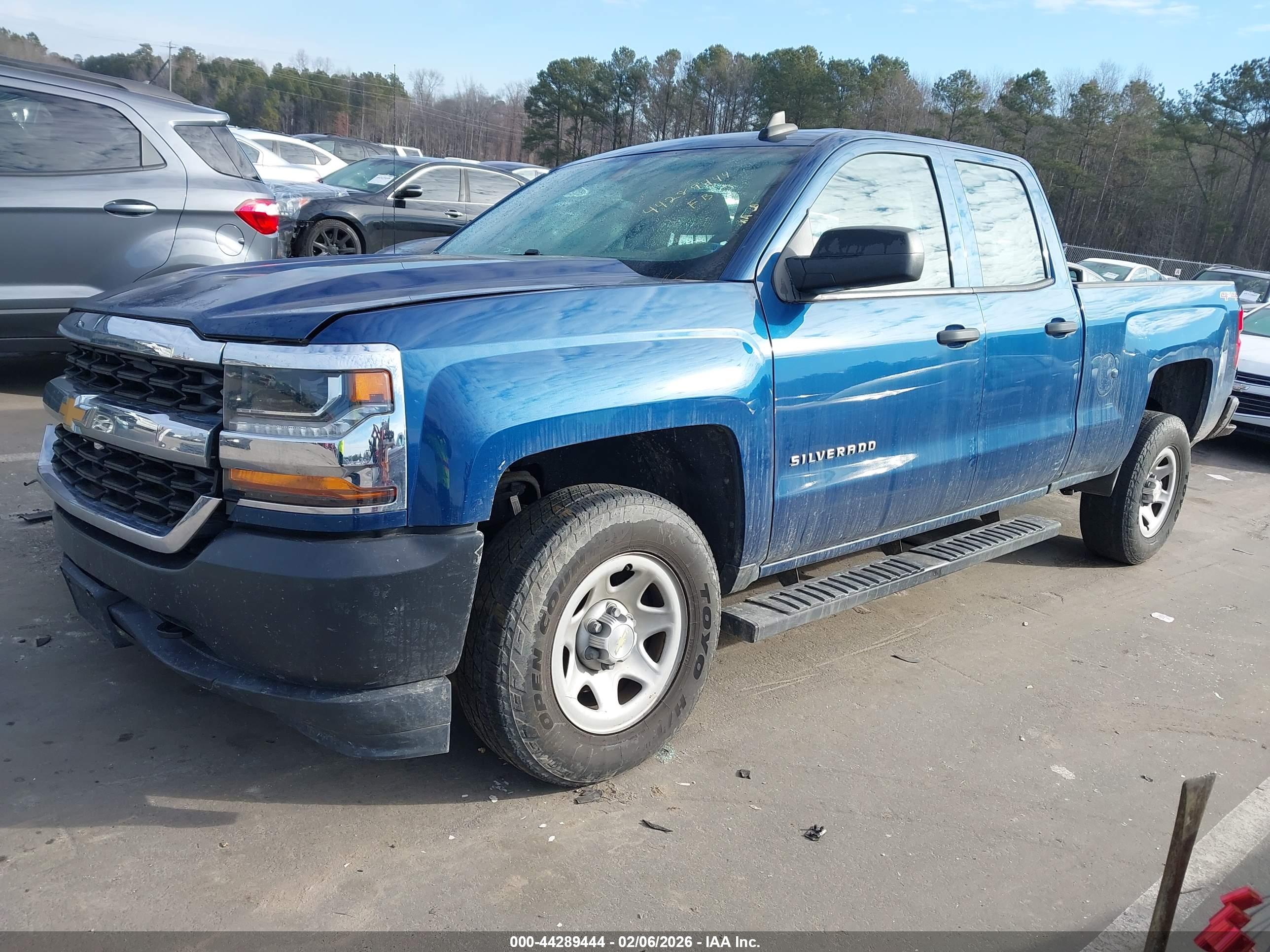 CHEVROLET SILVERADO image 2
