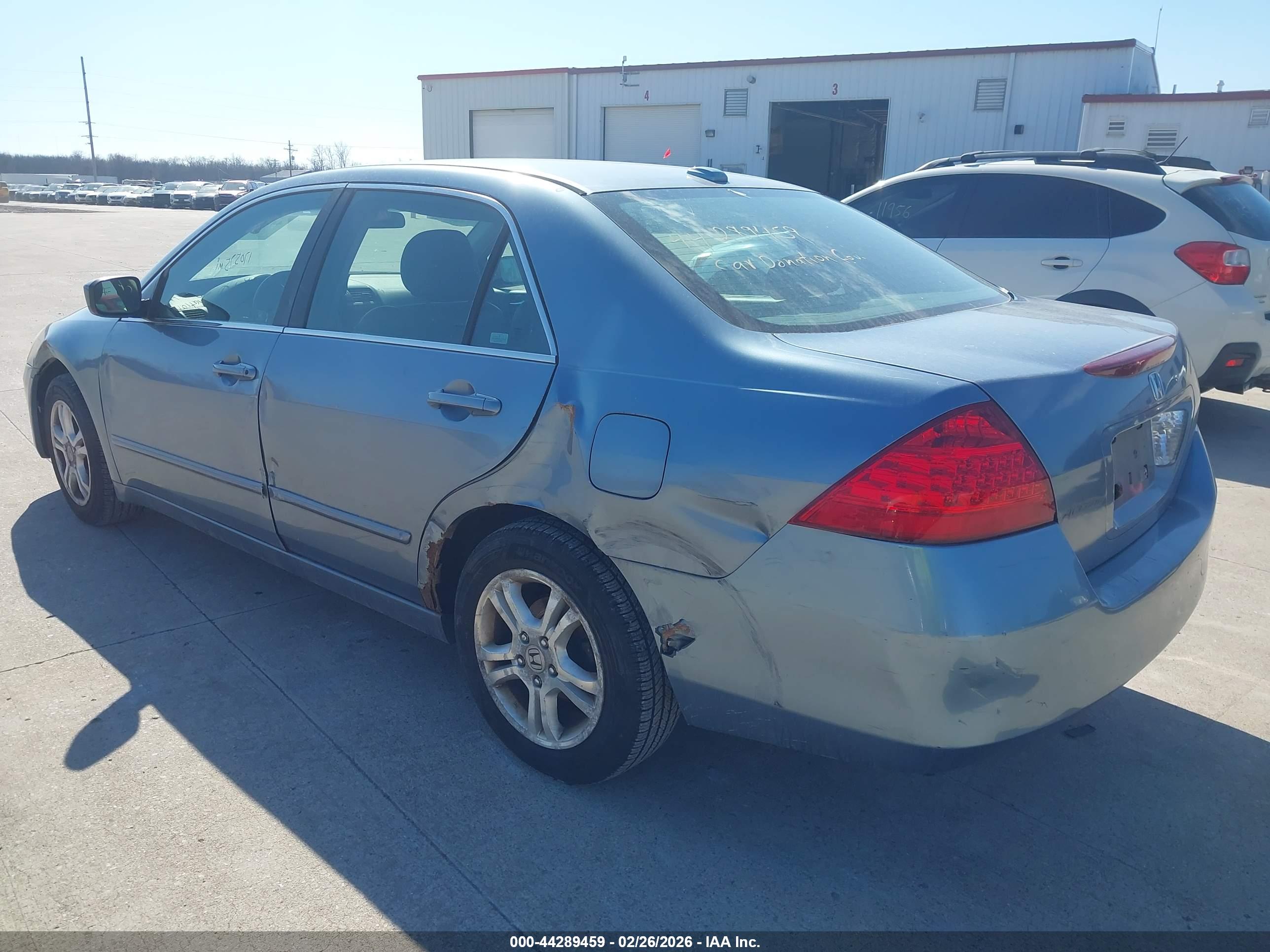 HONDA ACCORD image 3