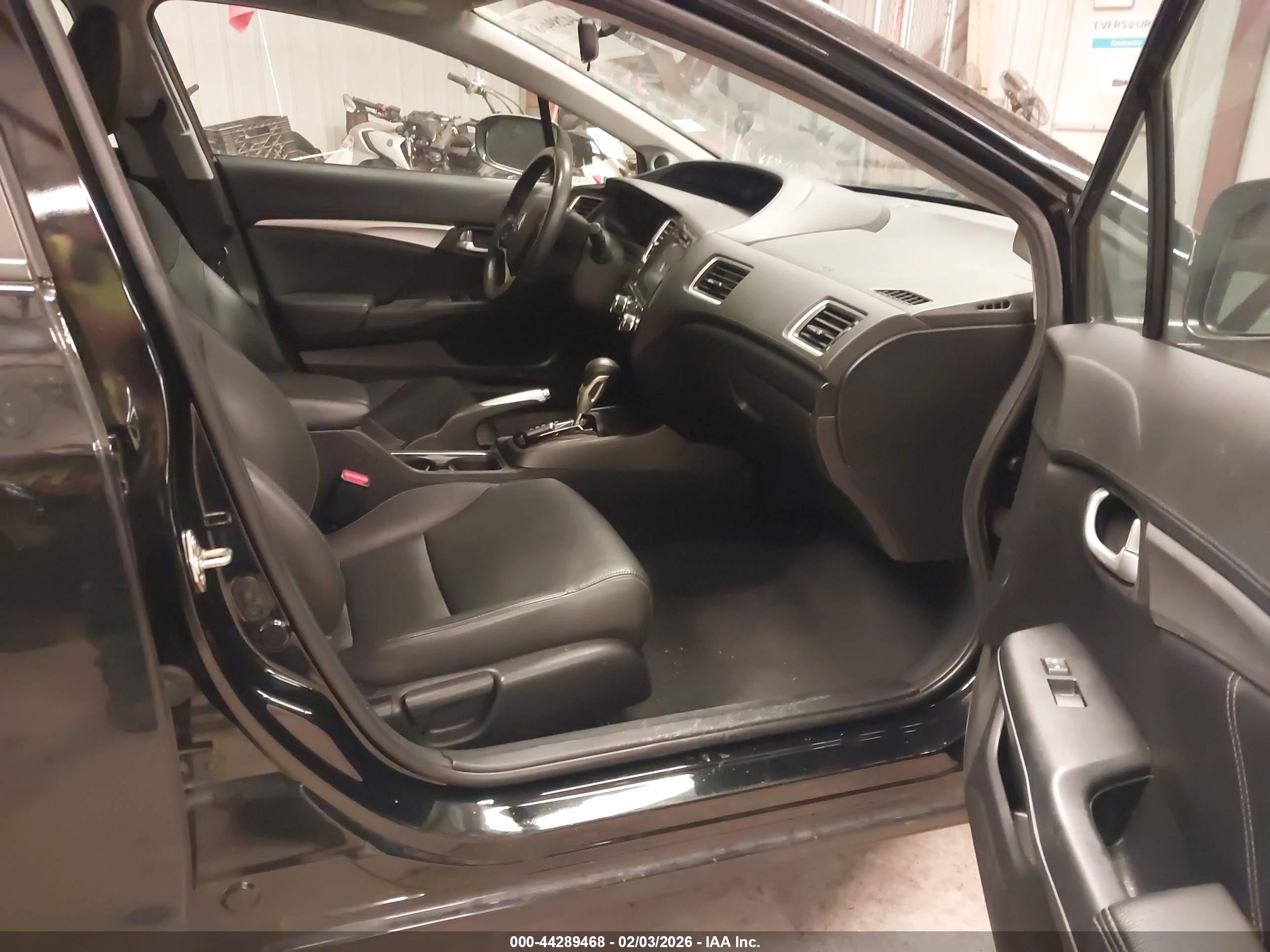 HONDA CIVIC image 5