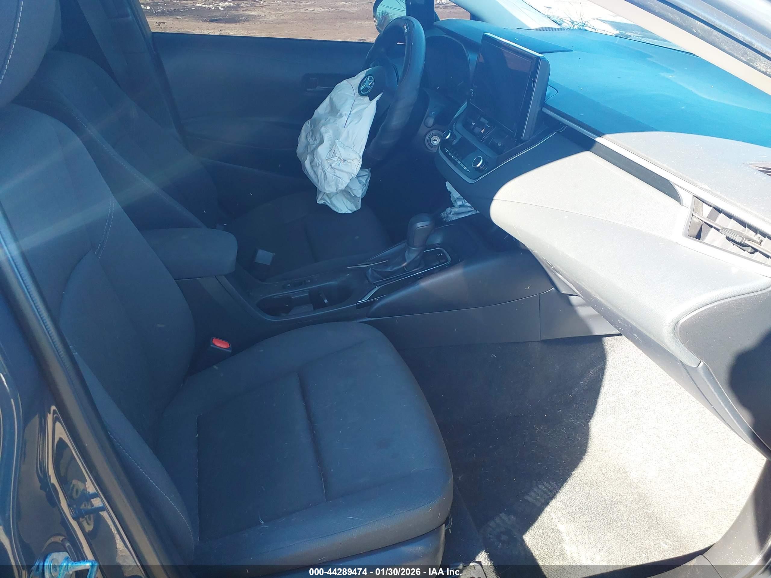 TOYOTA COROLLA image 5