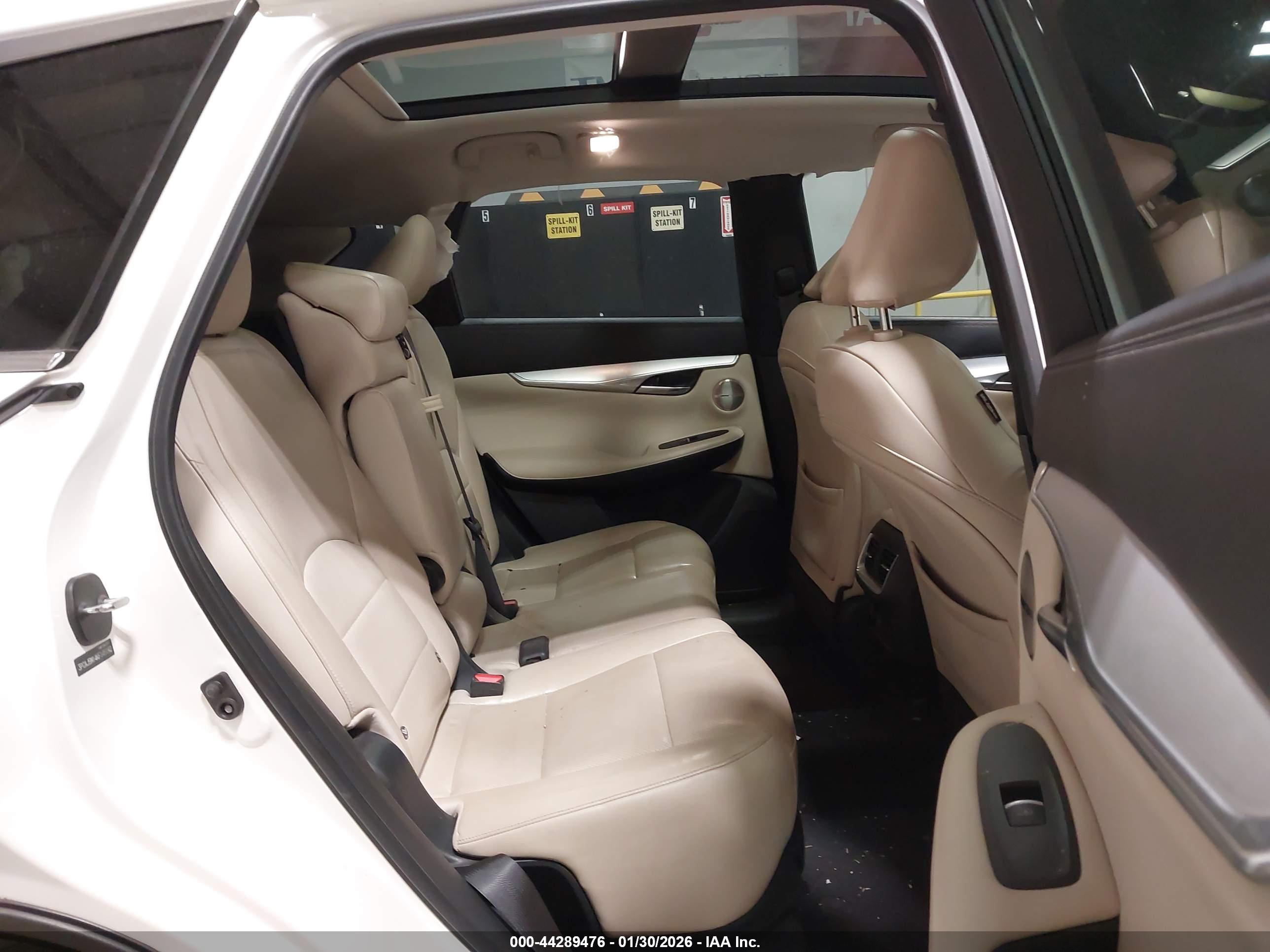 INFINITI QX50 image 8