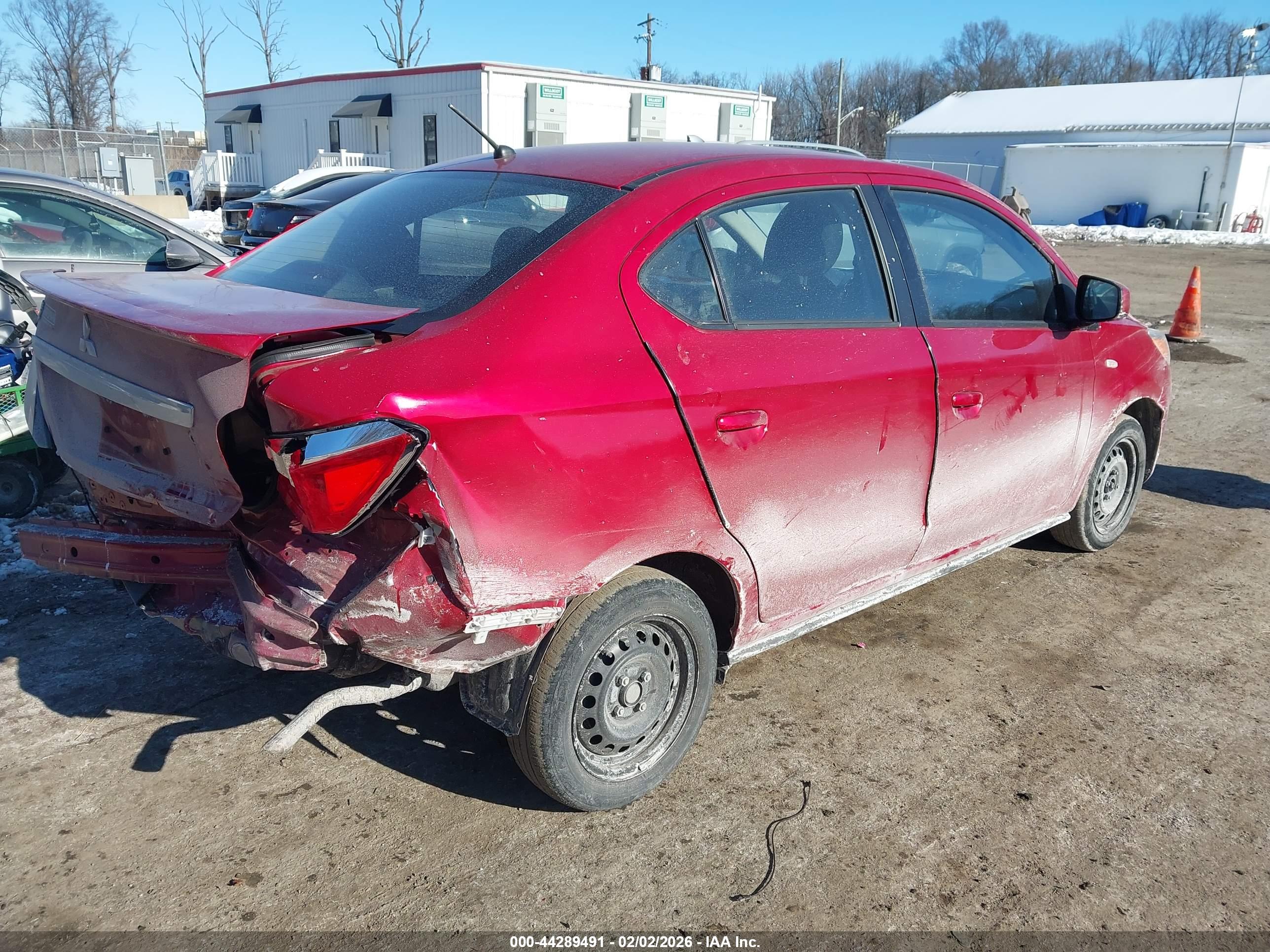 MITSUBISHI MIRAGE image 4