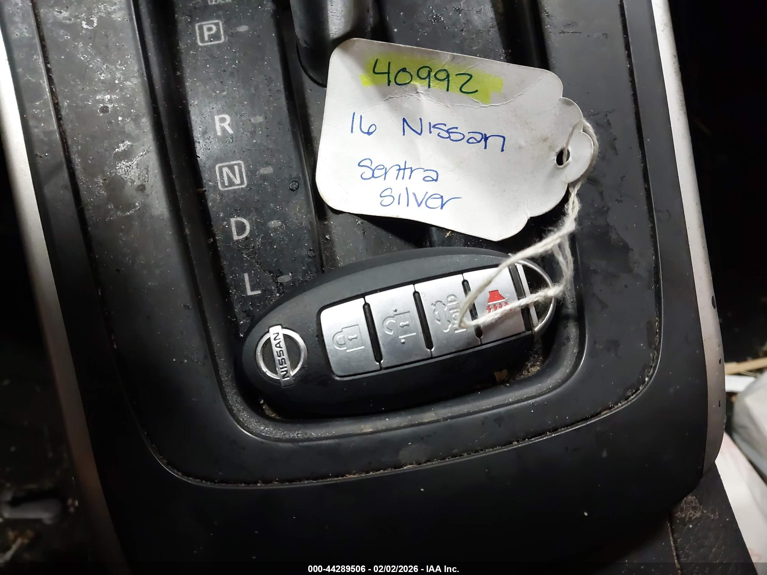 NISSAN SENTRA image 11