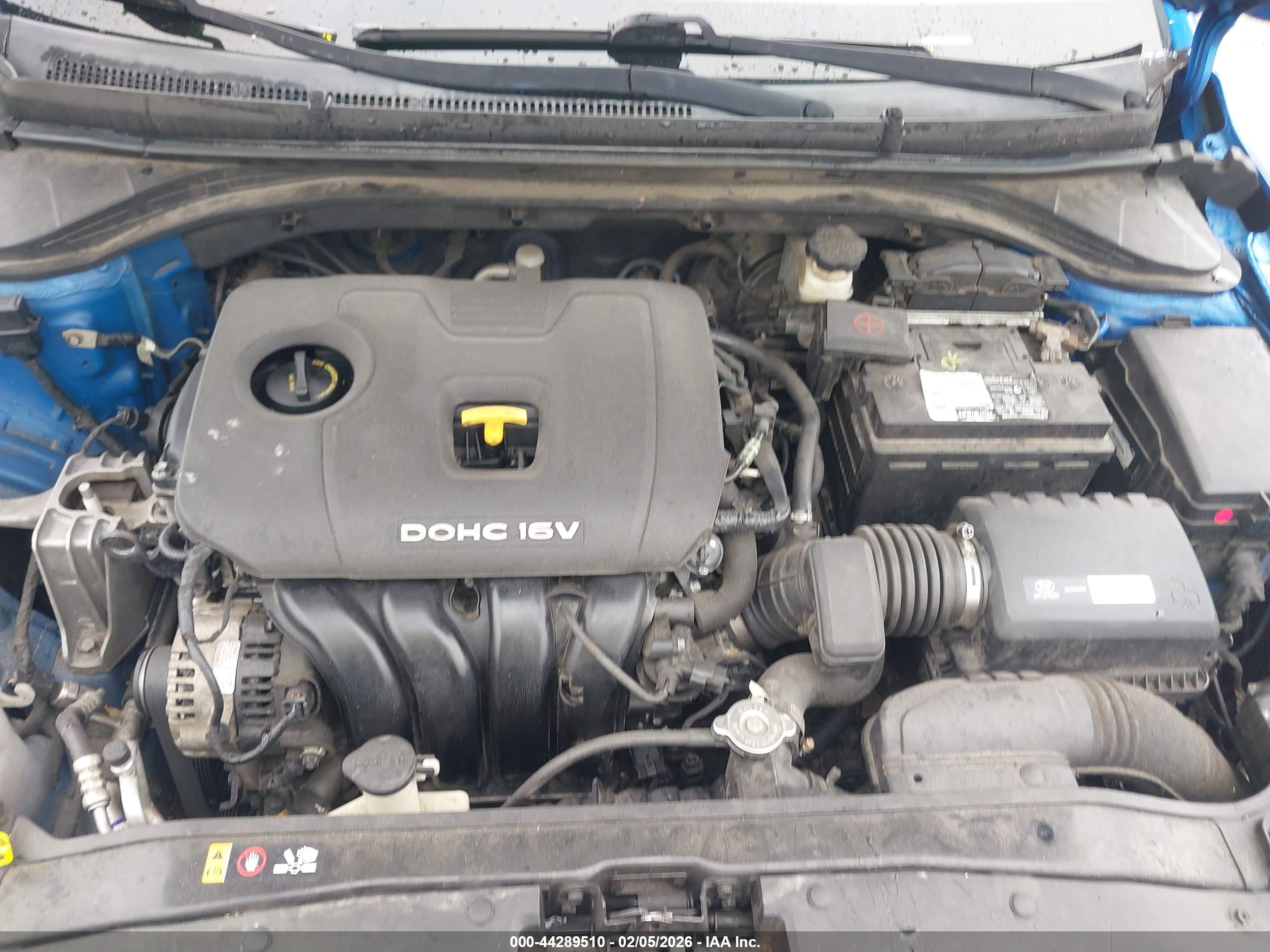 HYUNDAI ELANTRA image 10