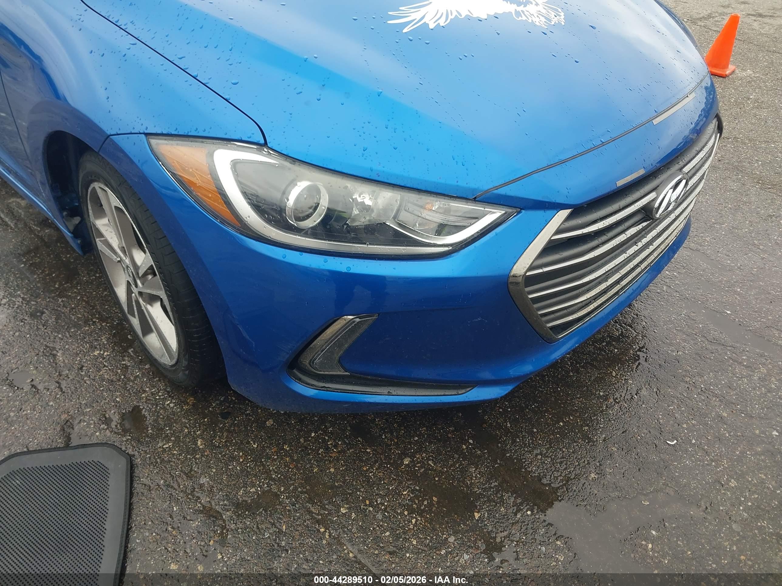 HYUNDAI ELANTRA image 6