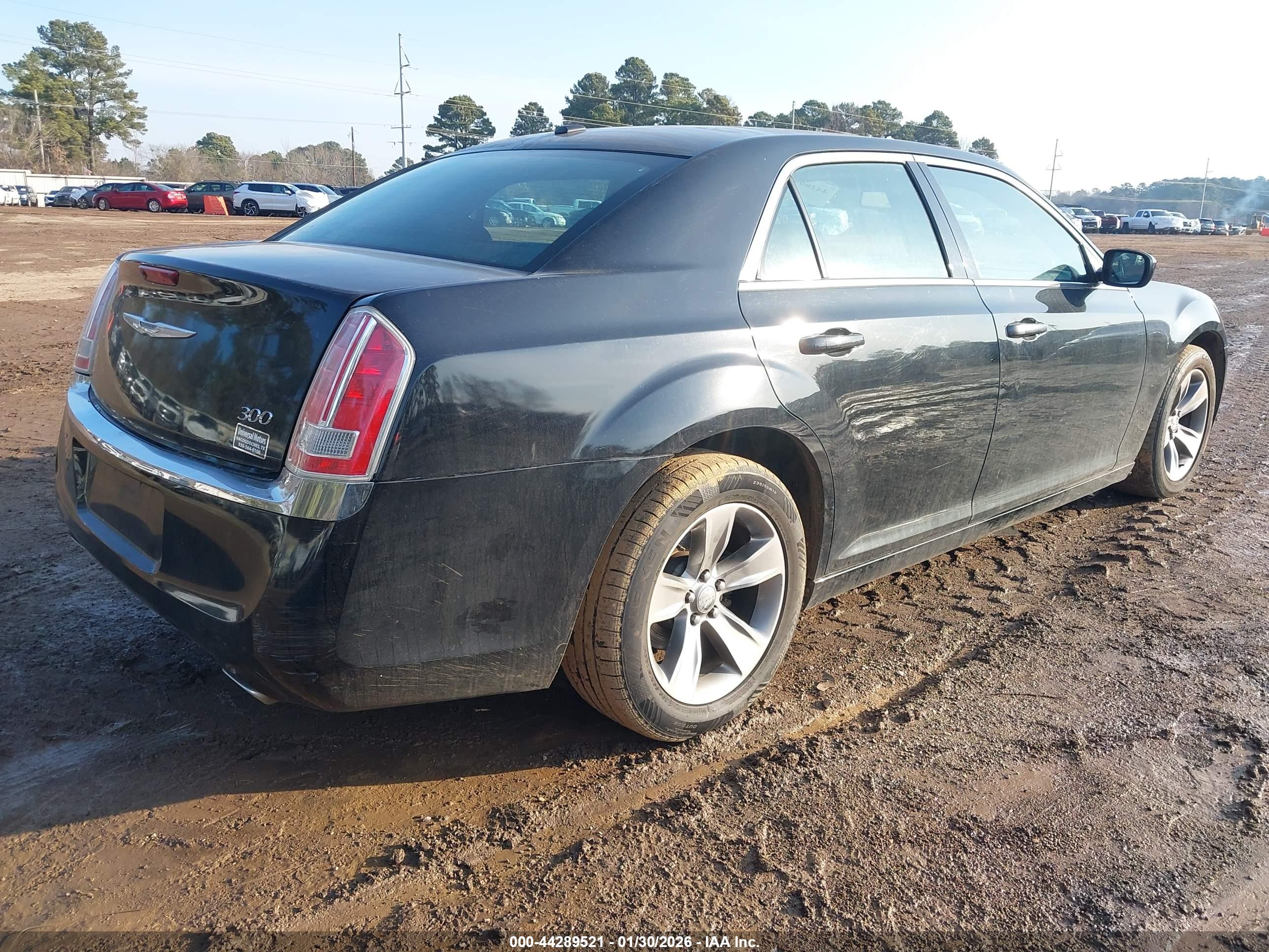 CHRYSLER 300 image 4