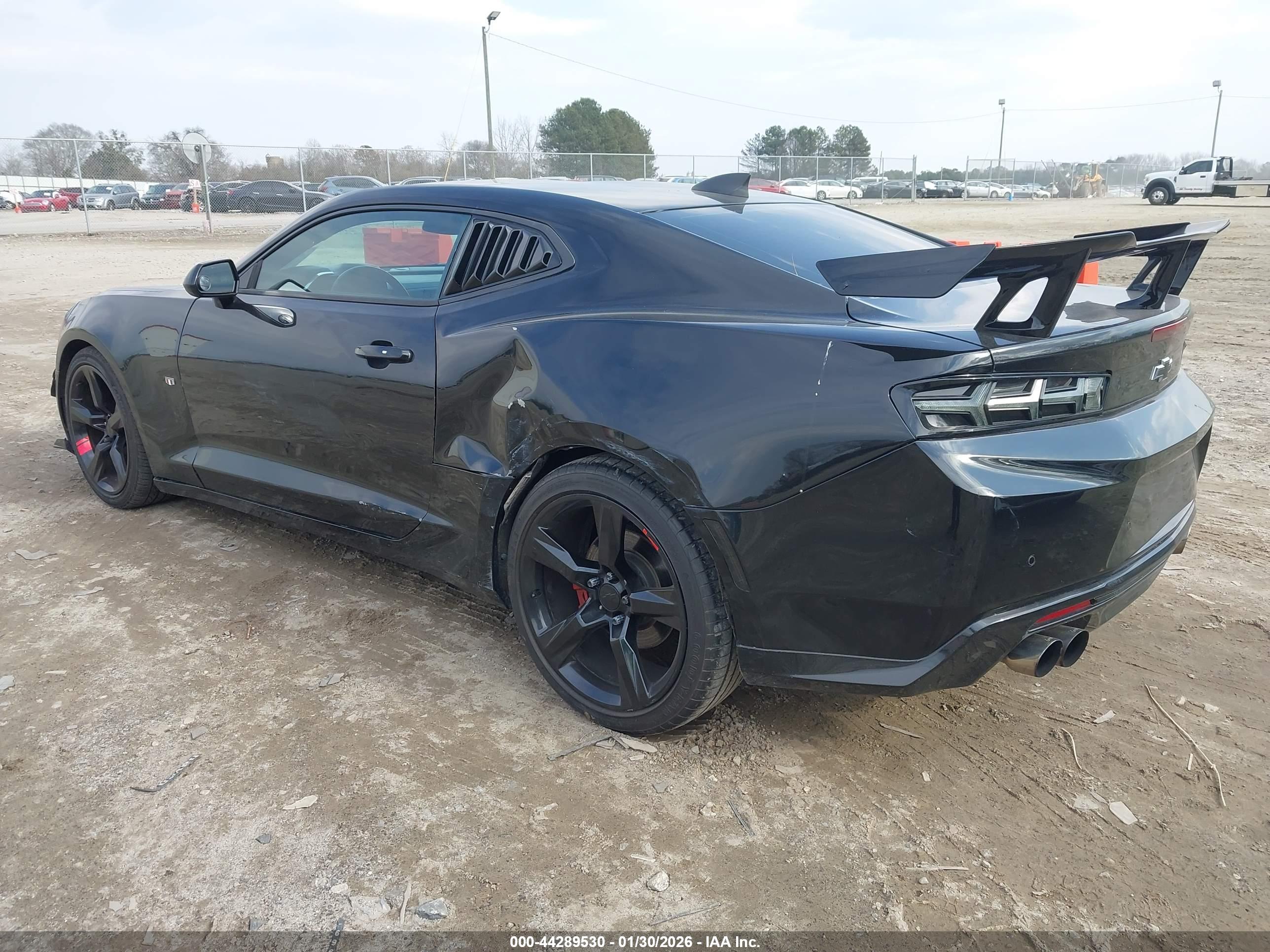 CHEVROLET CAMARO image 3