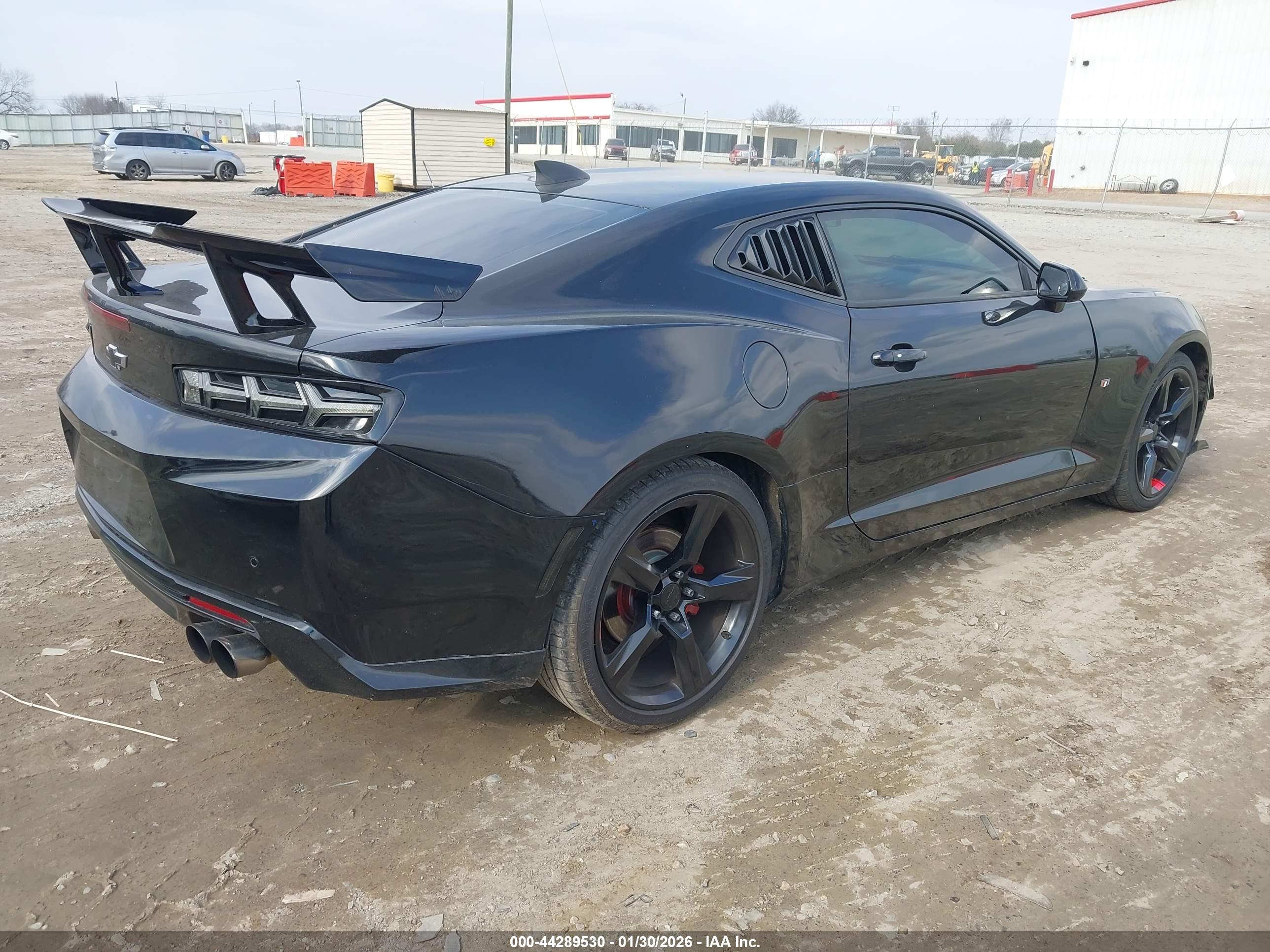 CHEVROLET CAMARO image 4