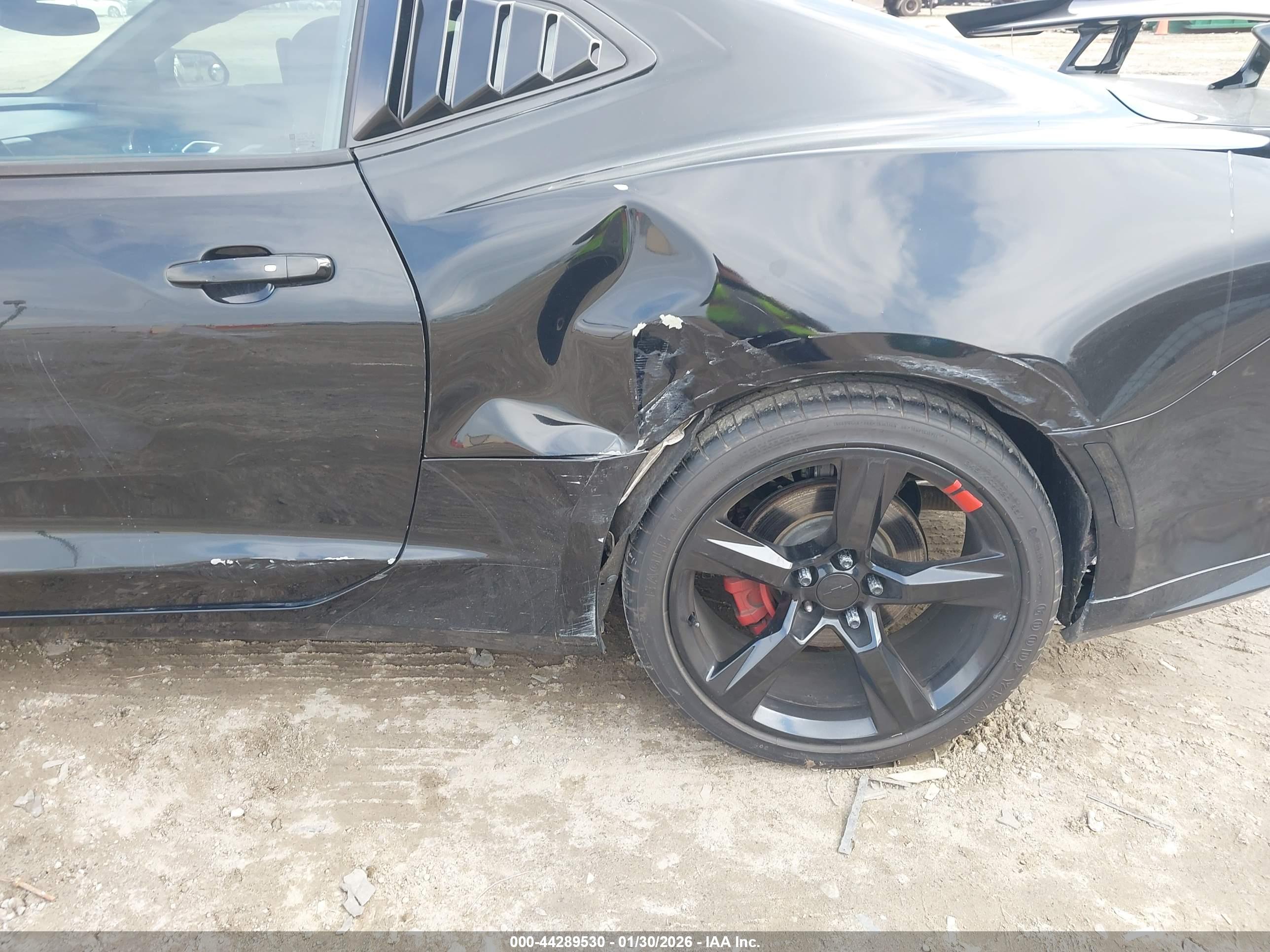 CHEVROLET CAMARO image 6