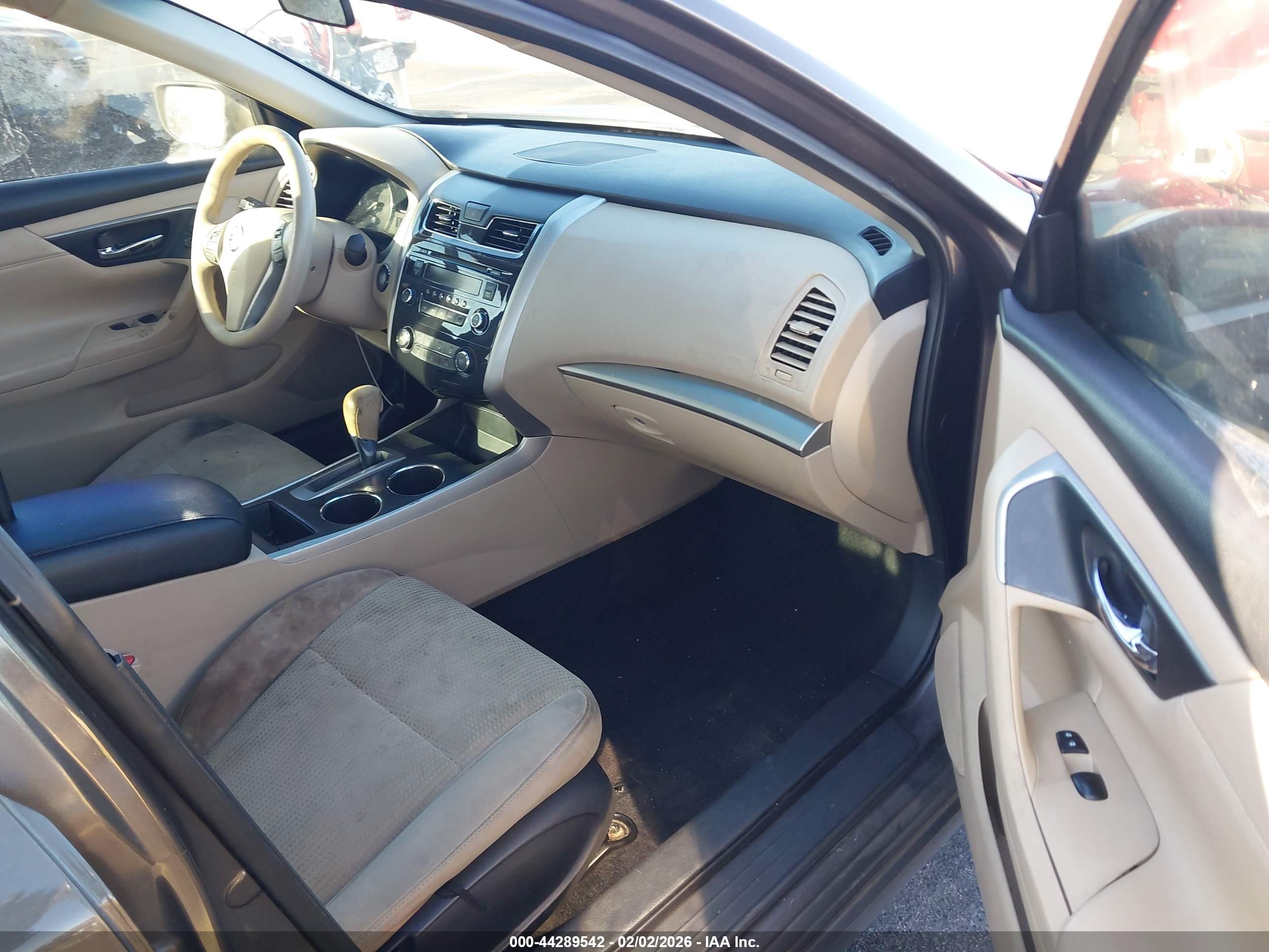 NISSAN ALTIMA image 5