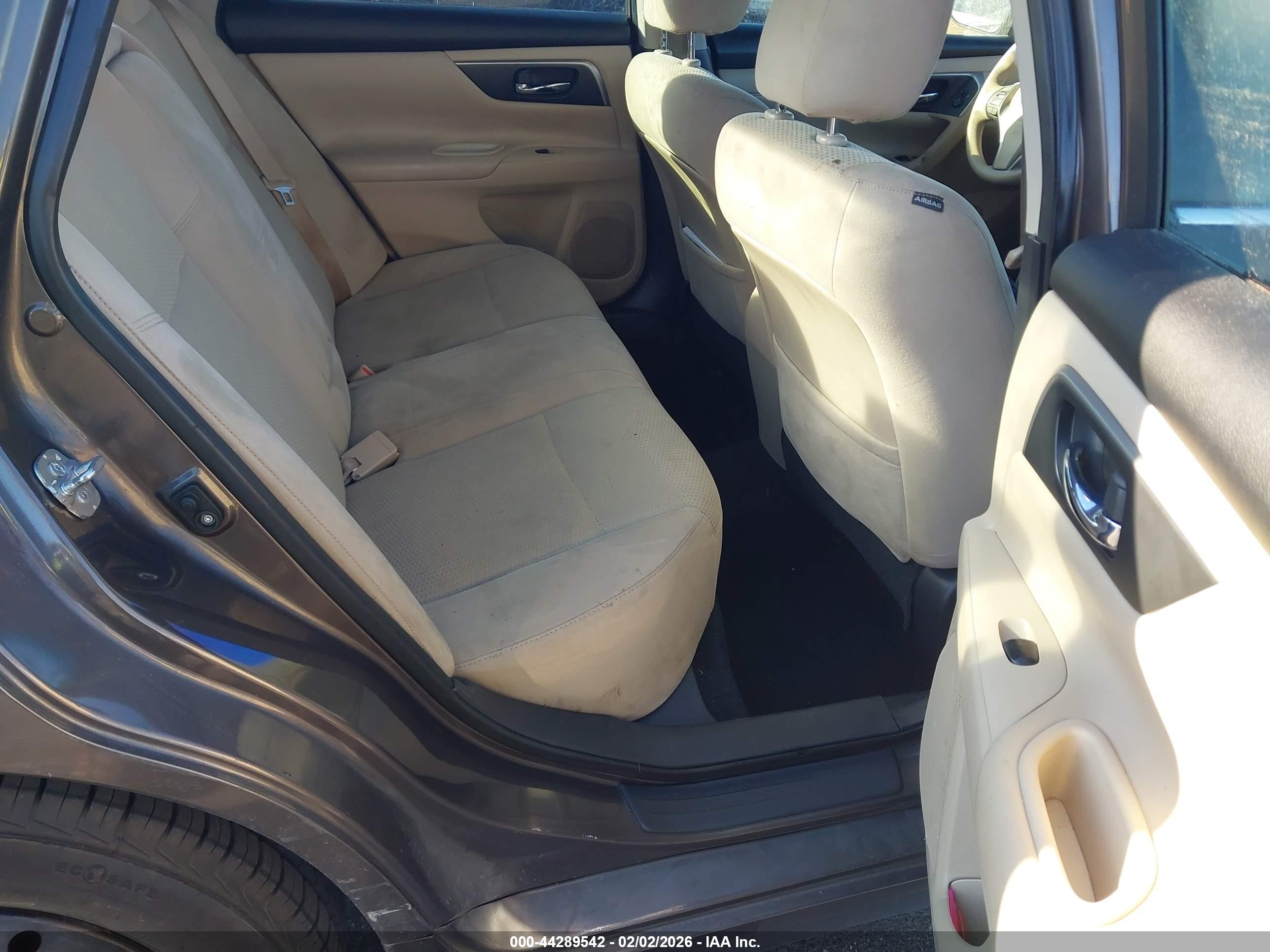 NISSAN ALTIMA image 8