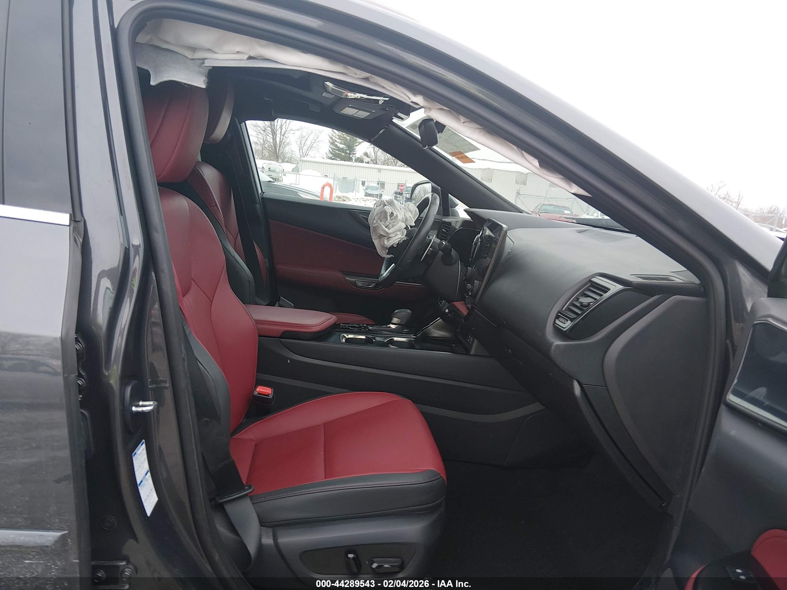 LEXUS NX image 5