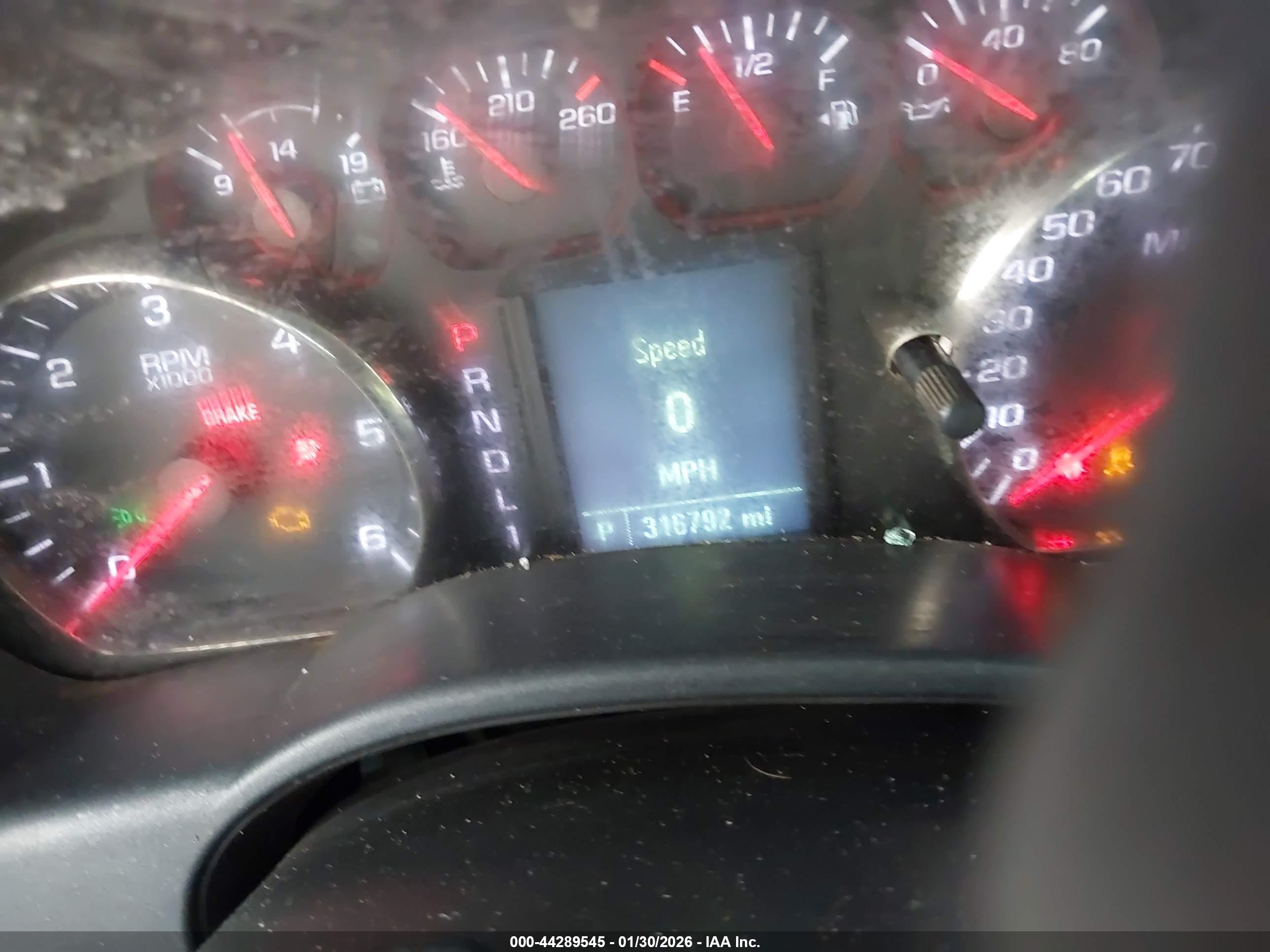 CHEVROLET SILVERADO image 7