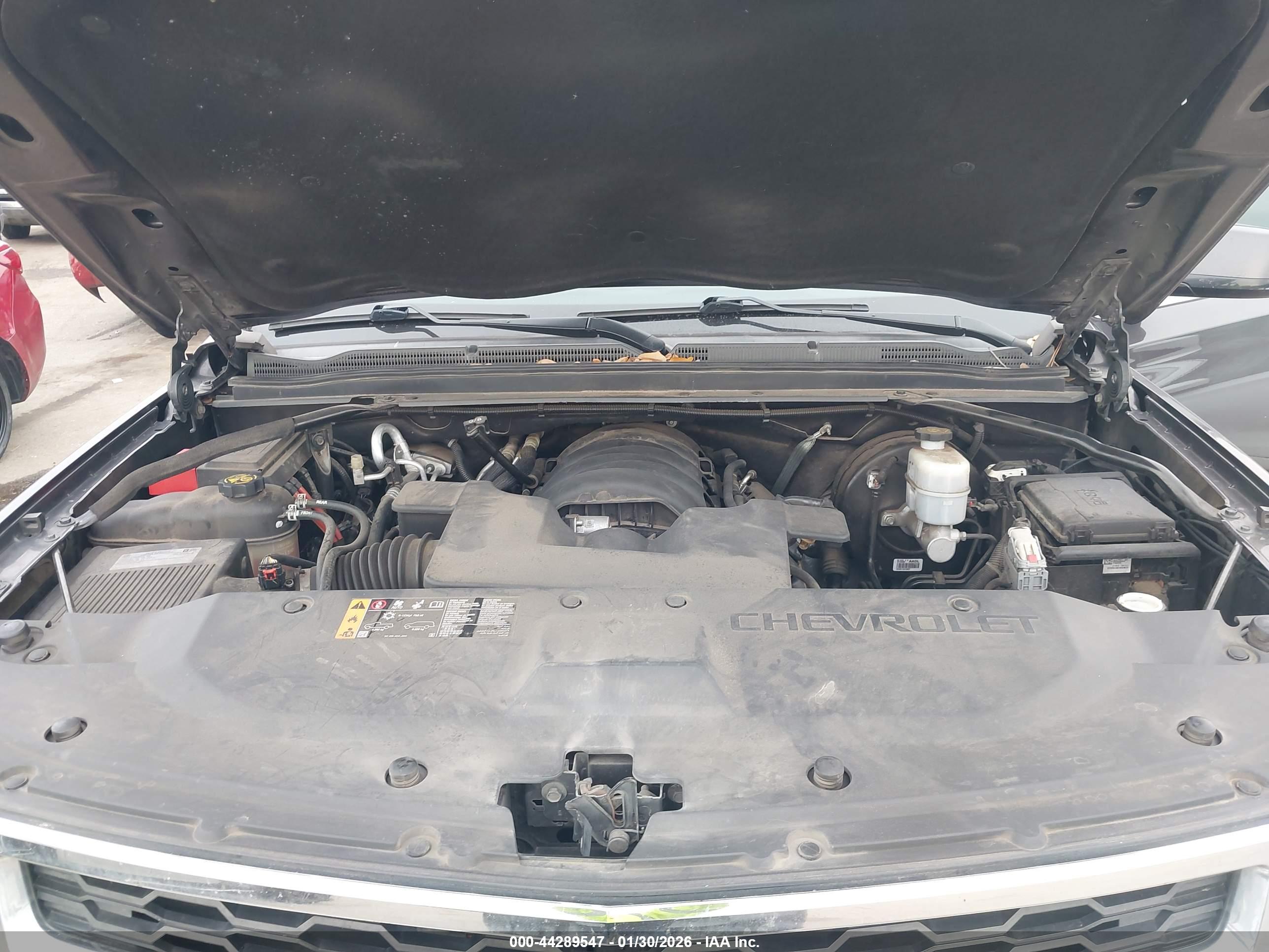 CHEVROLET TAHOE image 10