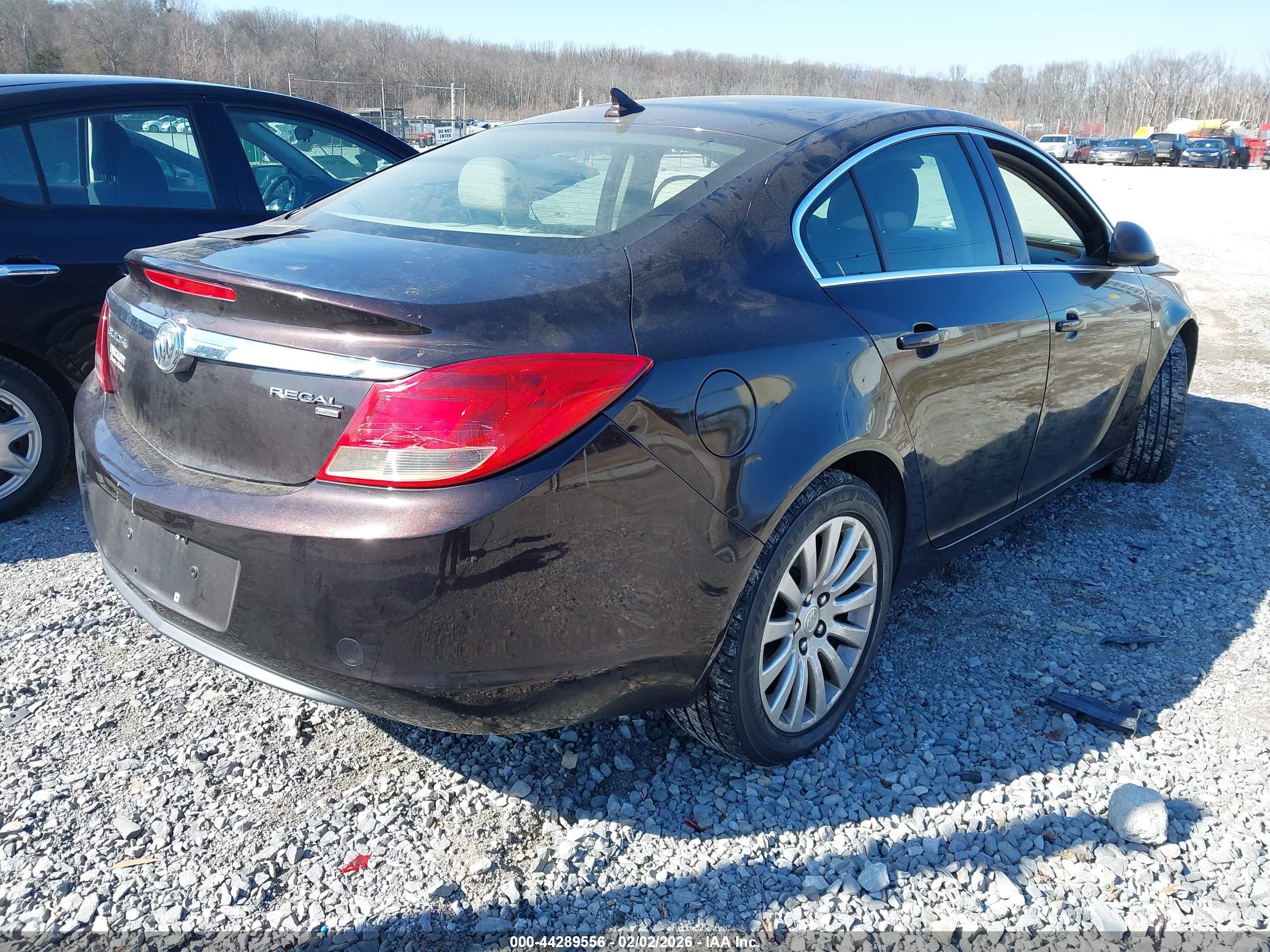 BUICK REGAL image 4