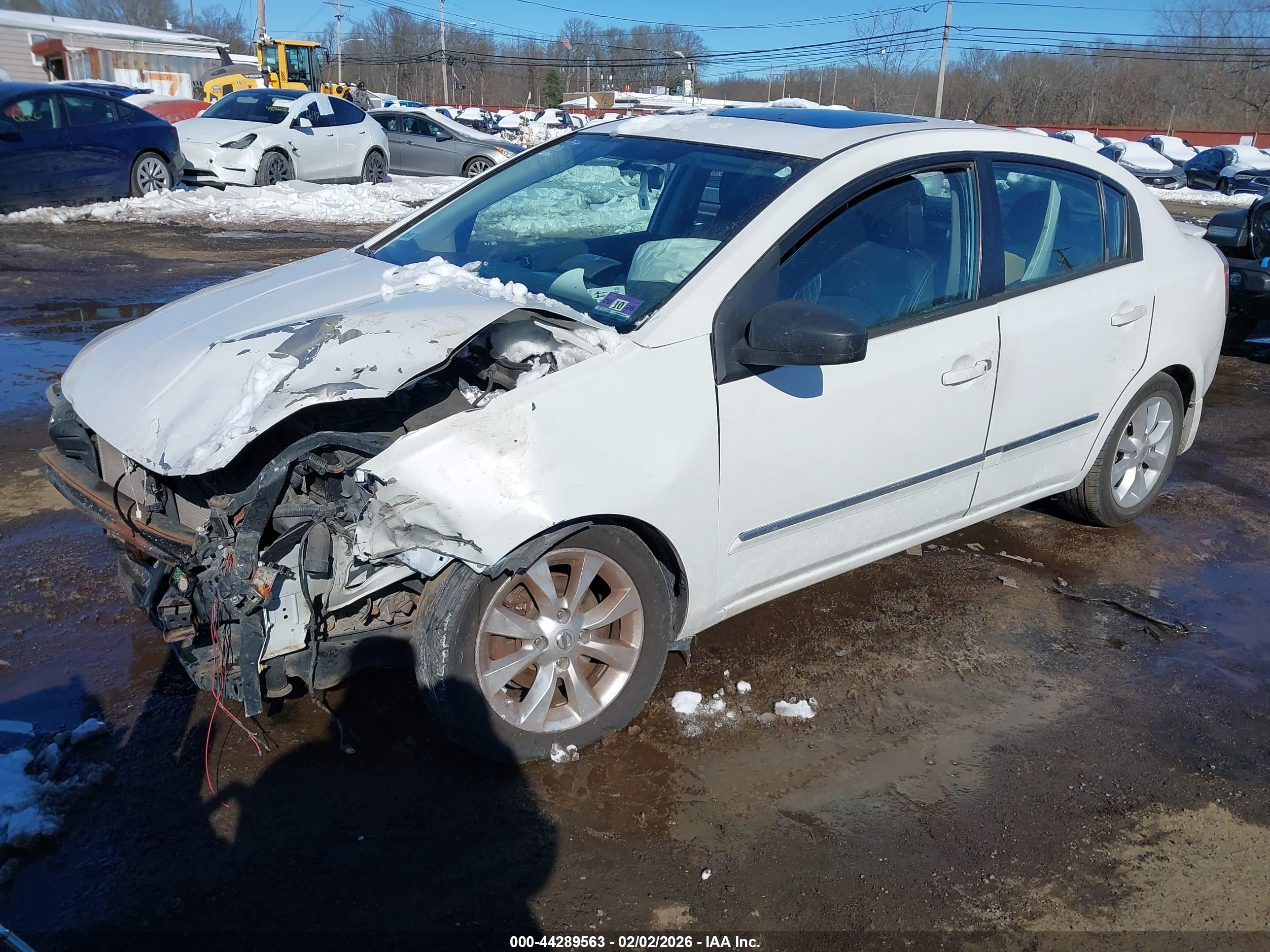 NISSAN SENTRA image 2