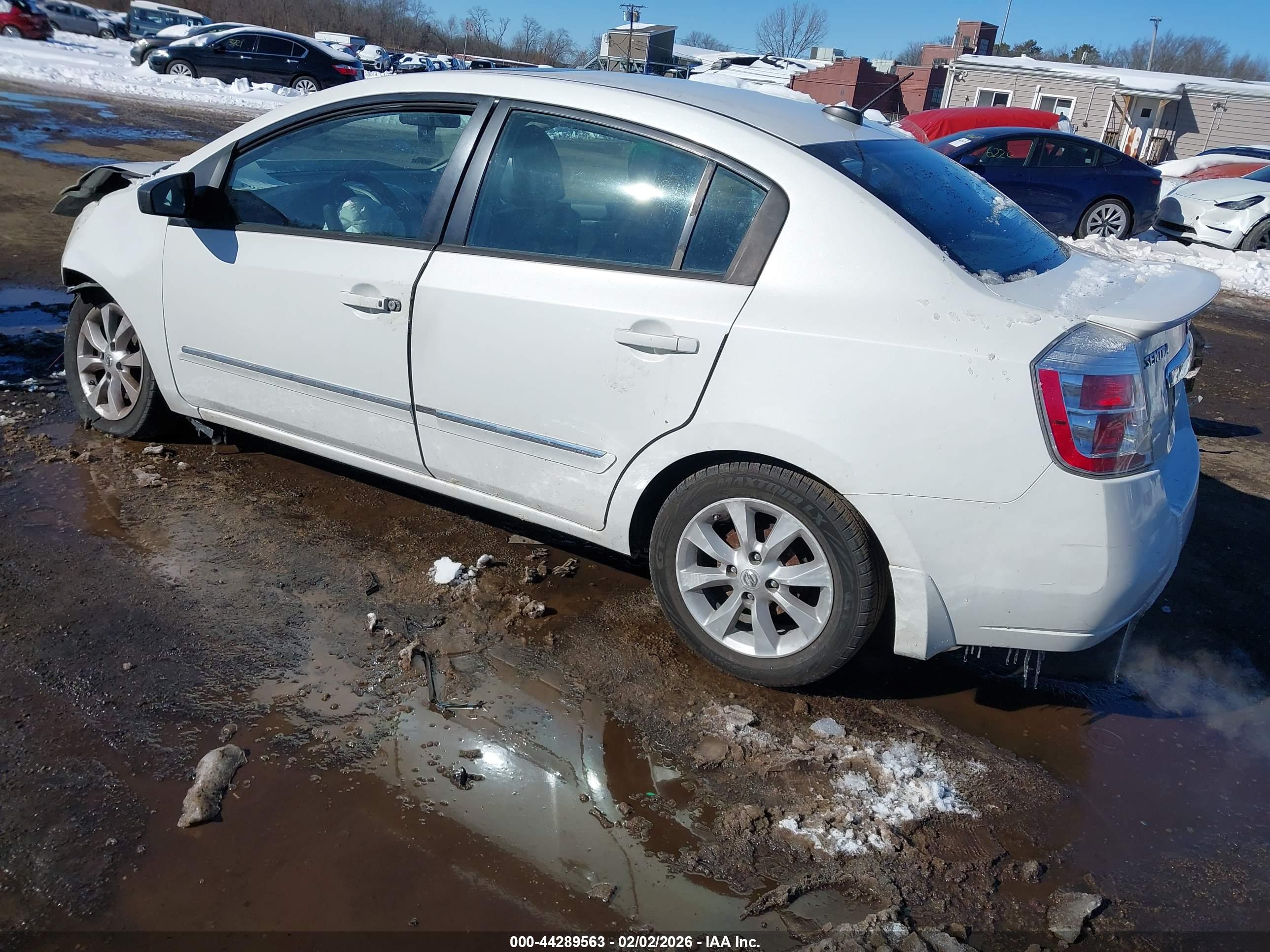 NISSAN SENTRA image 3