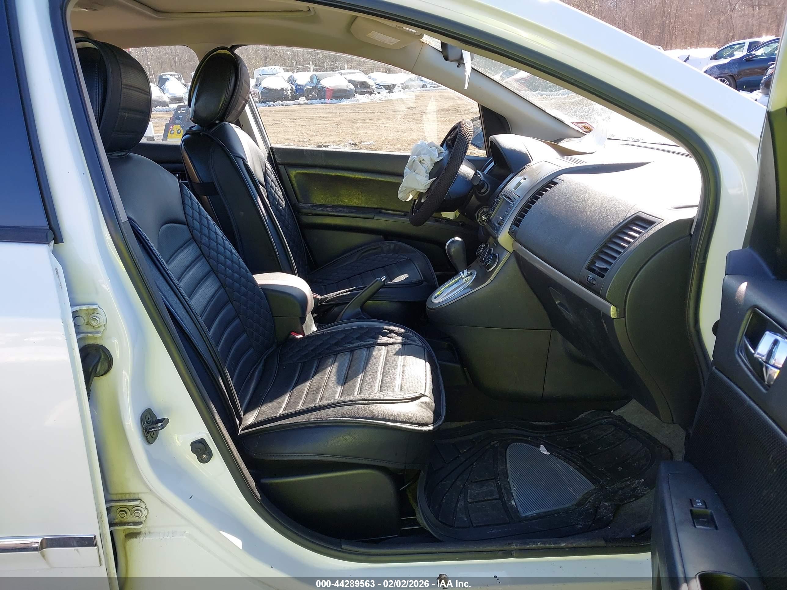NISSAN SENTRA image 5