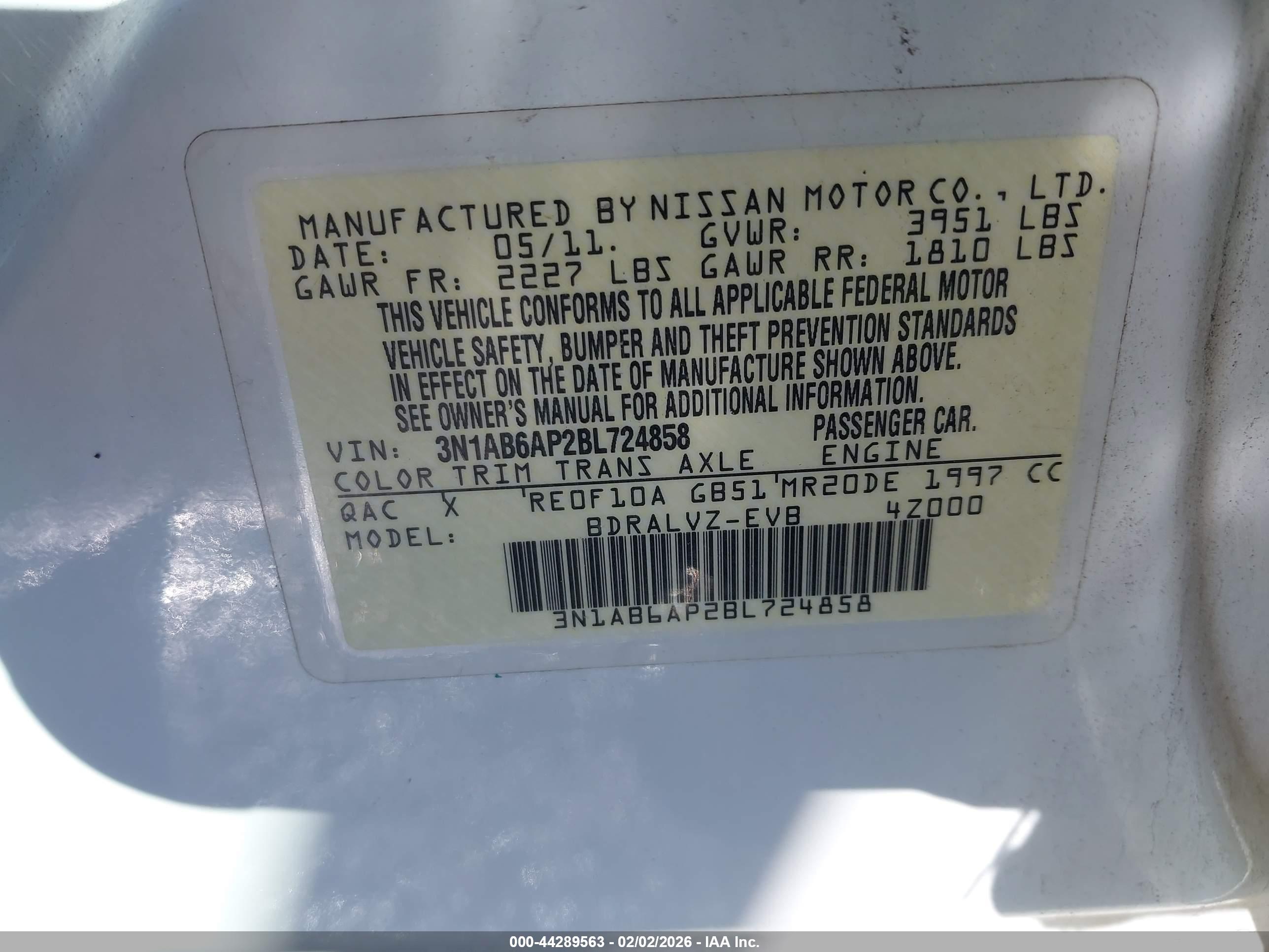 NISSAN SENTRA image 9