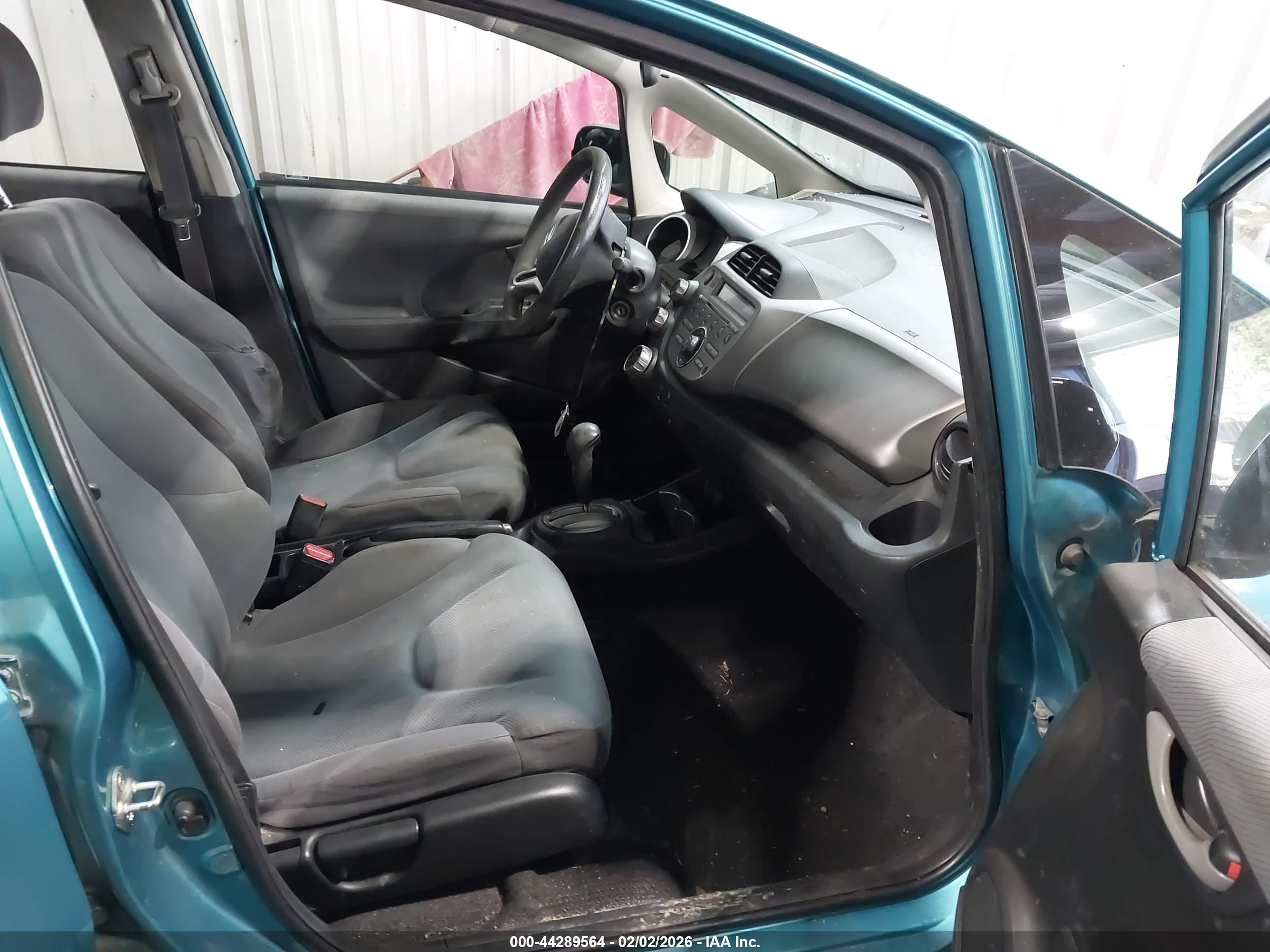 HONDA FIT image 5