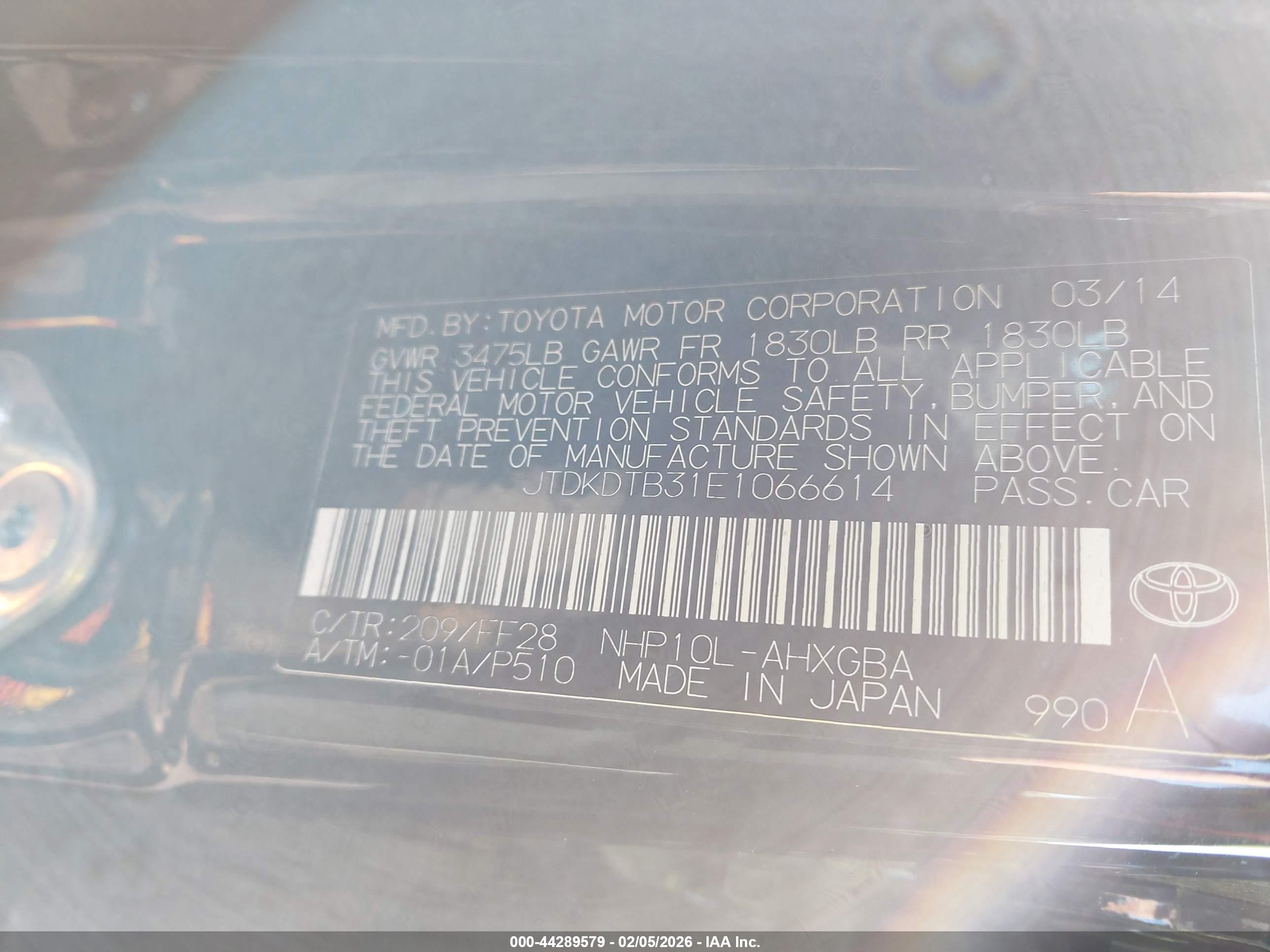TOYOTA PRIUS image 9