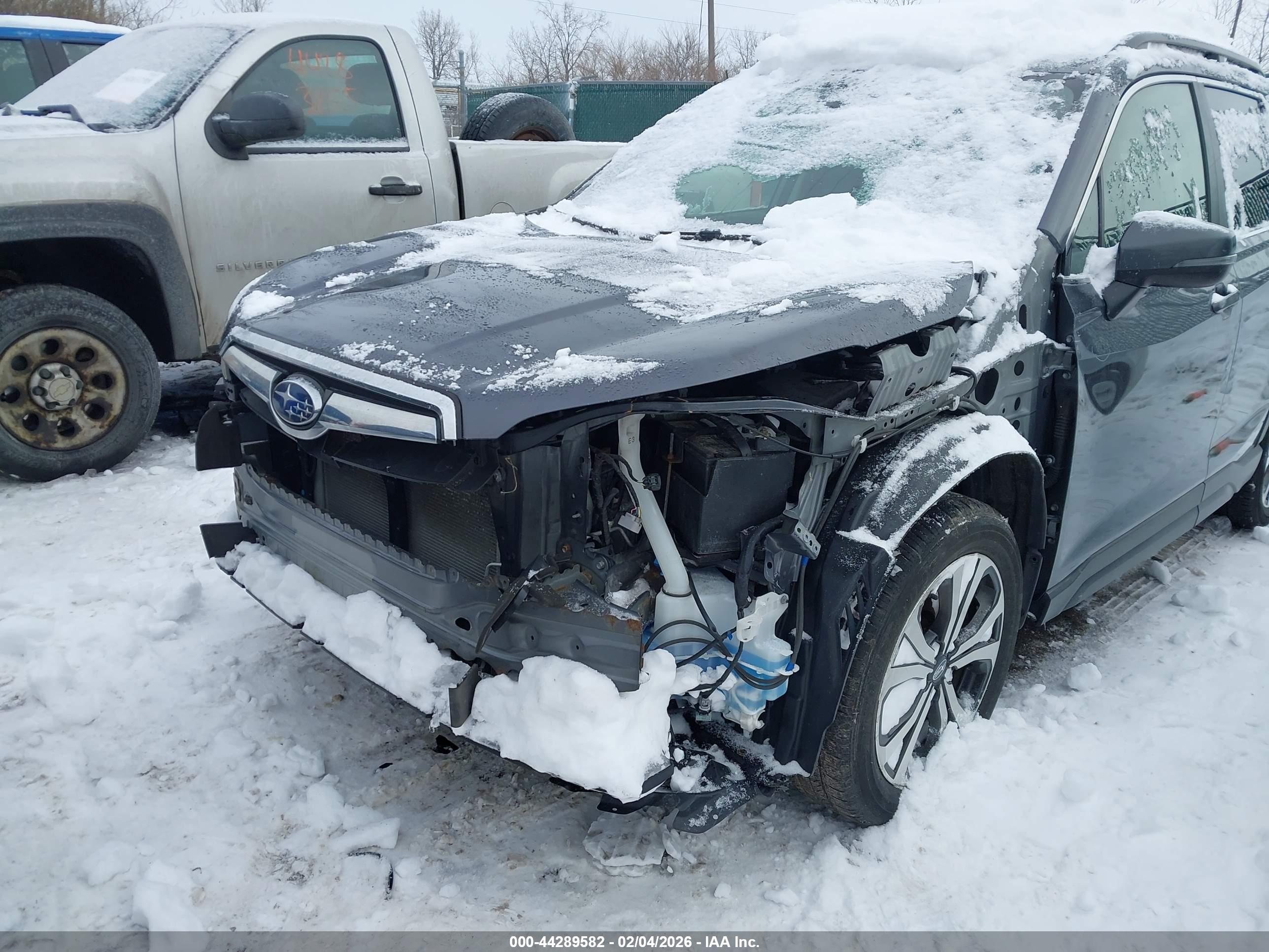 SUBARU FORESTER image 6