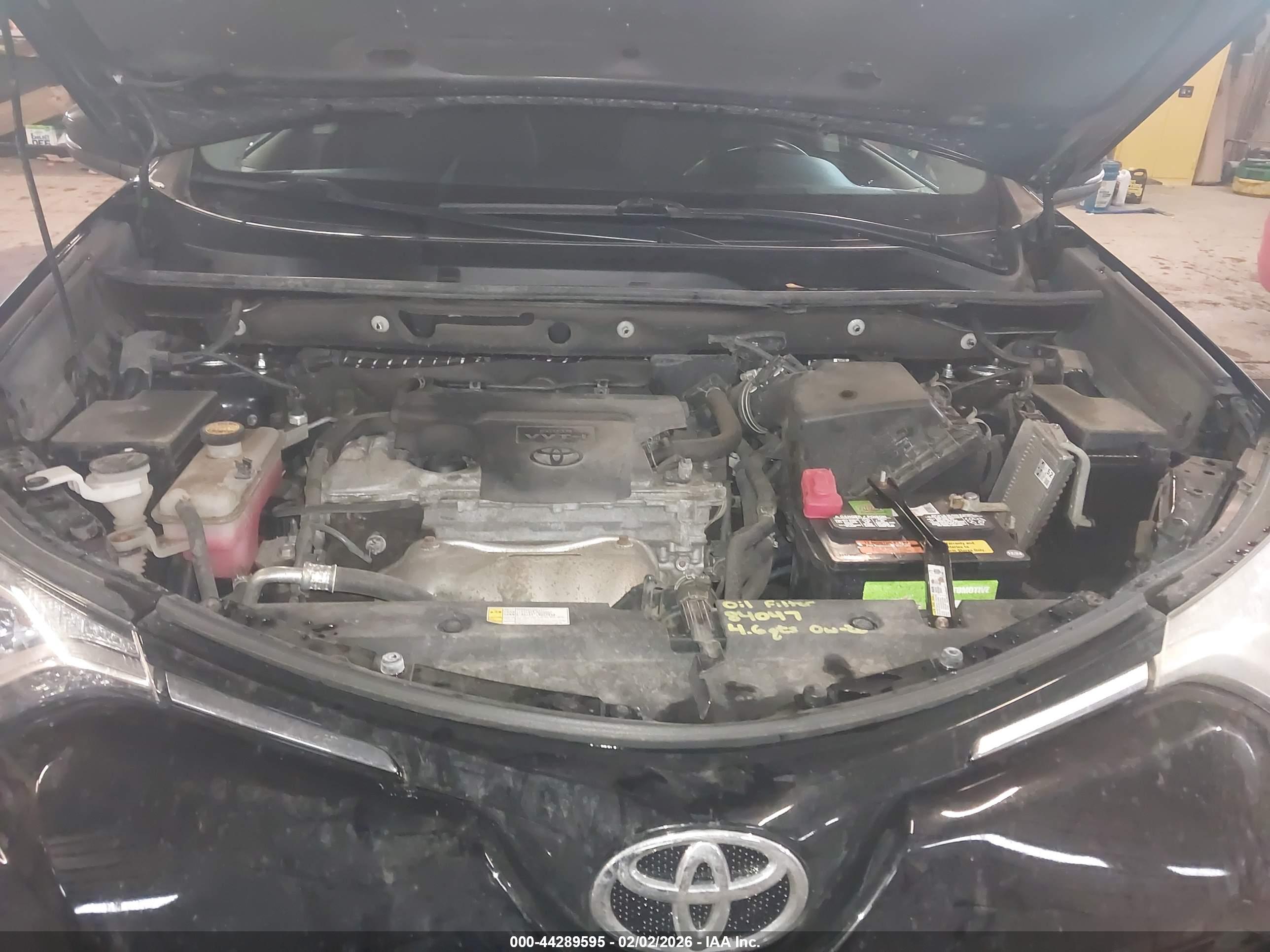 TOYOTA RAV4 image 10