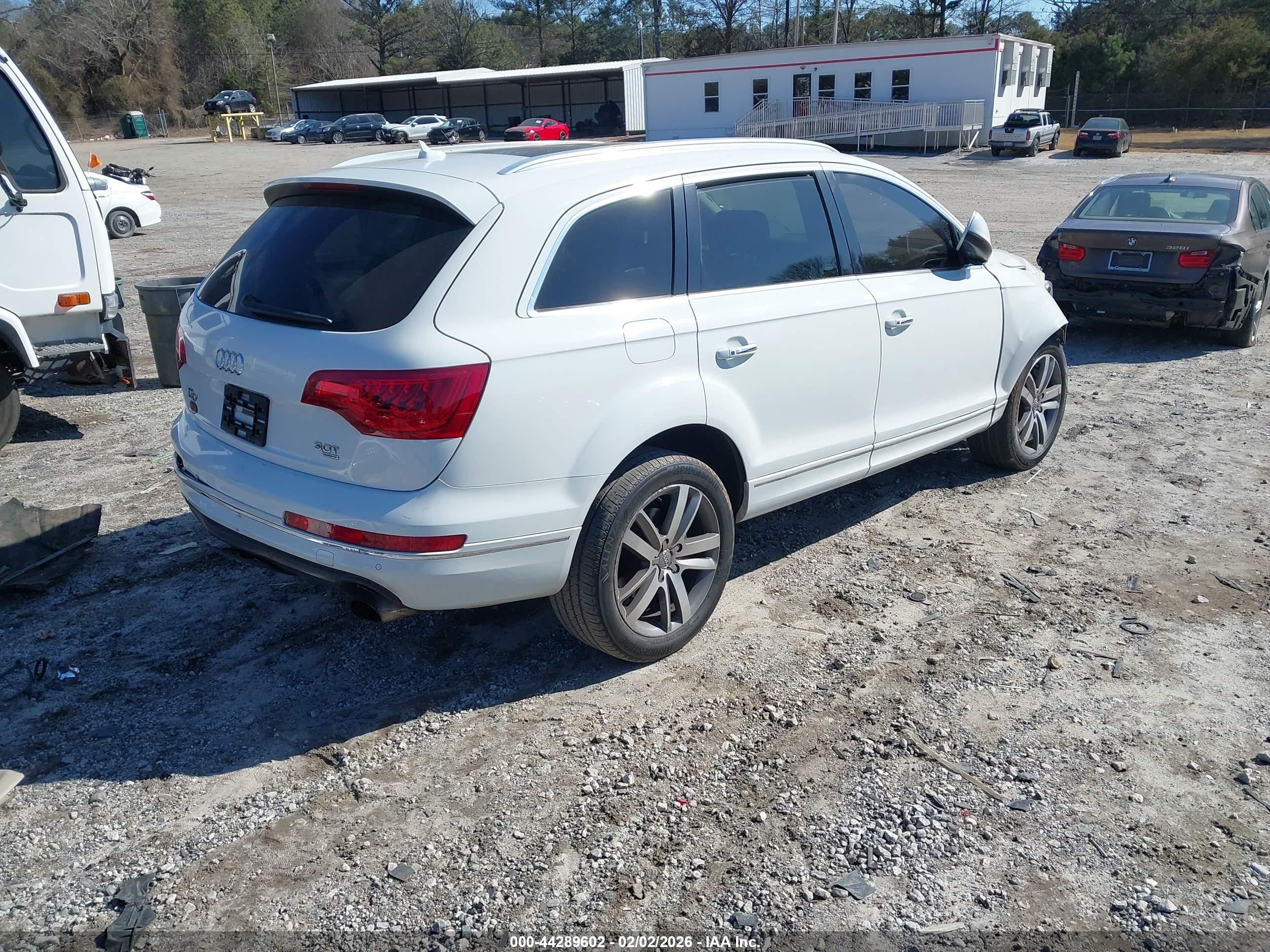 AUDI Q7 image 4