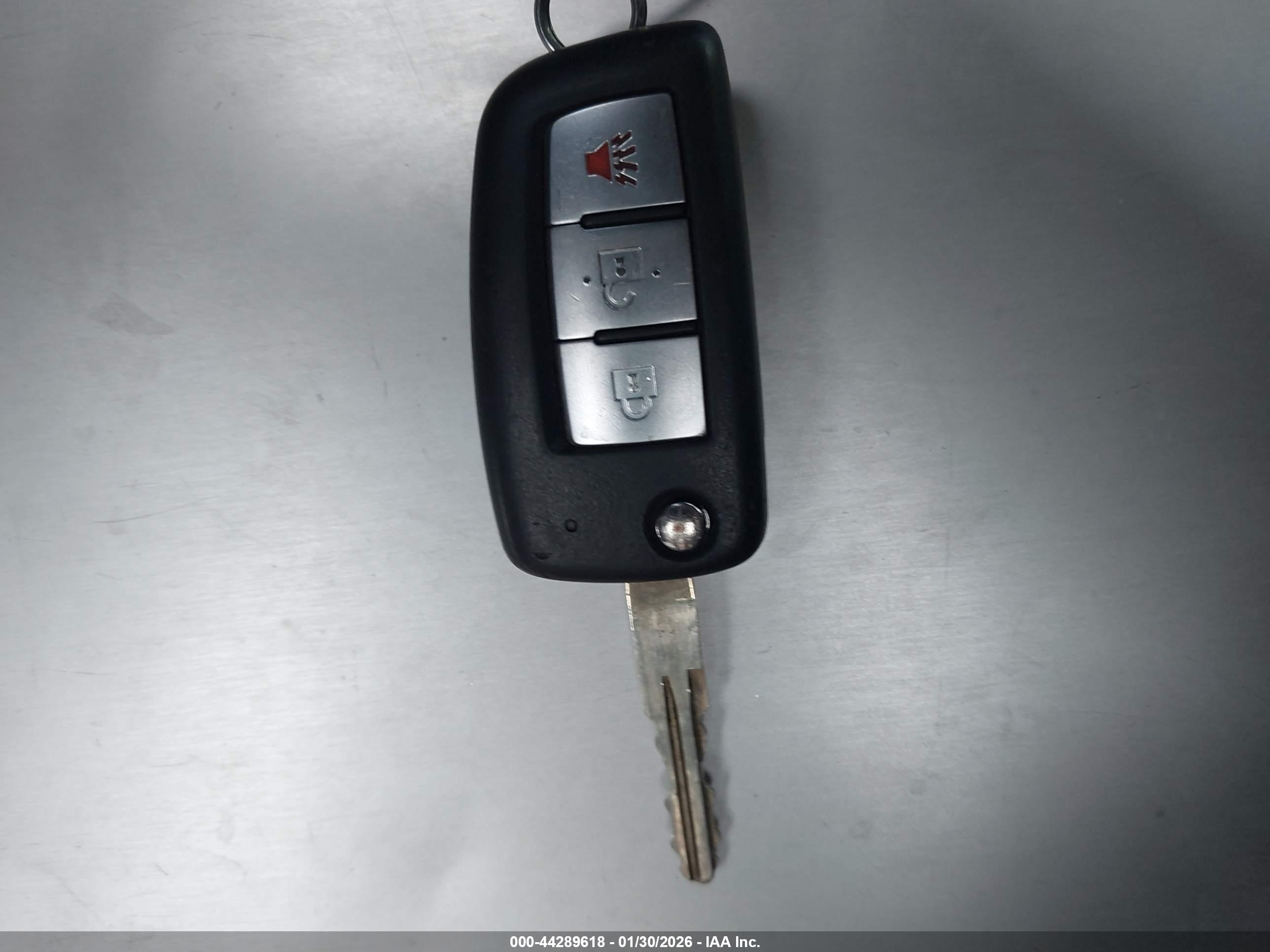 NISSAN ROGUE image 11