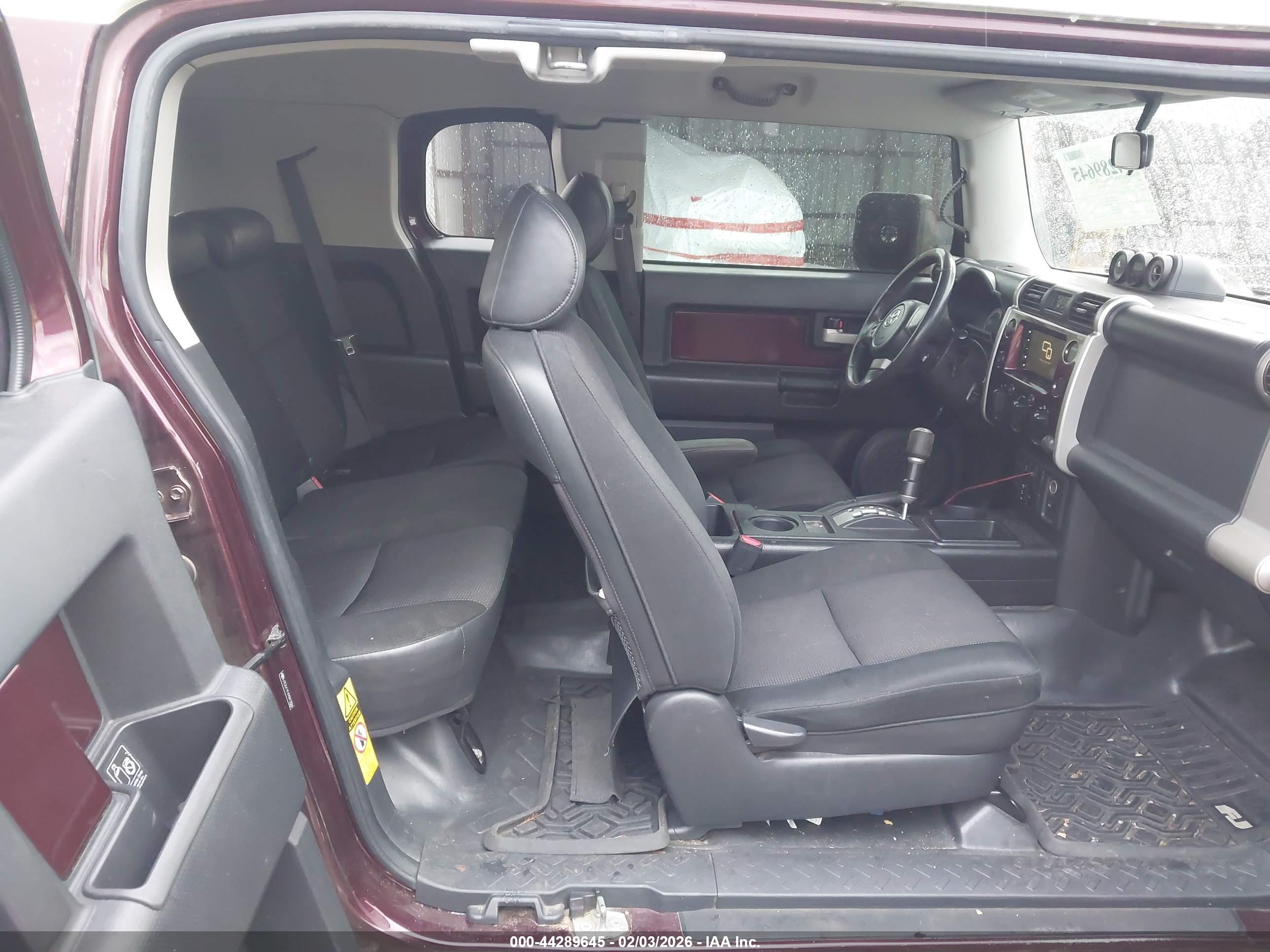 TOYOTA FJ image 8