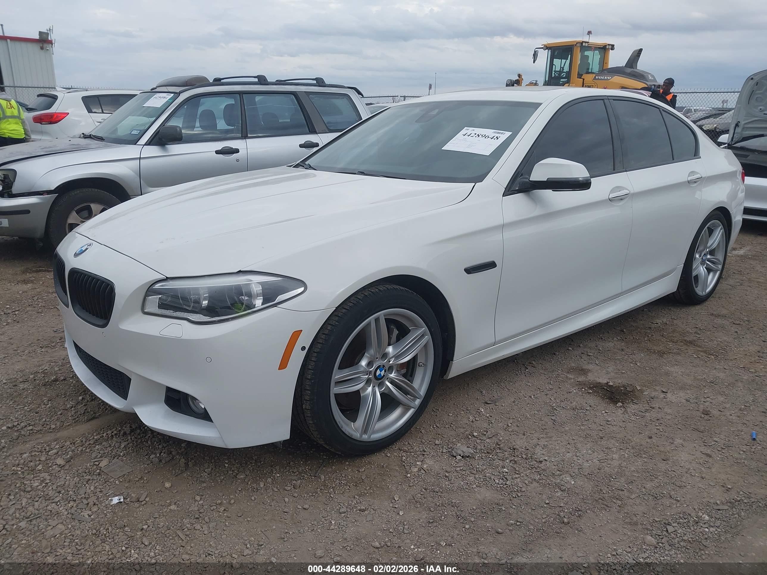 BMW 550I image 2