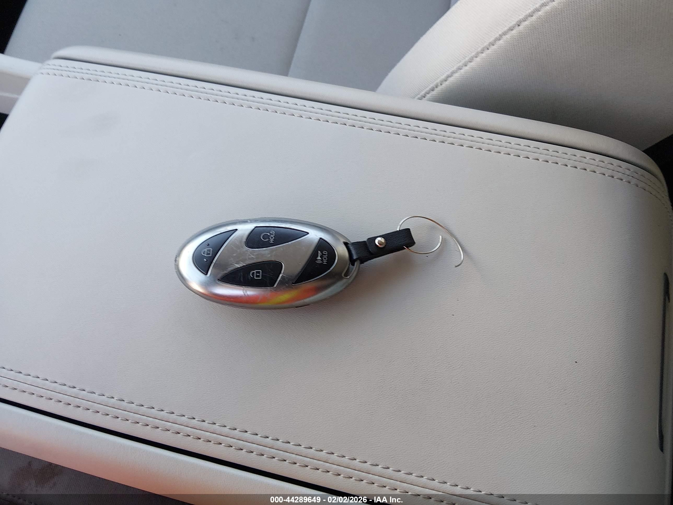 HYUNDAI SANTA image 11