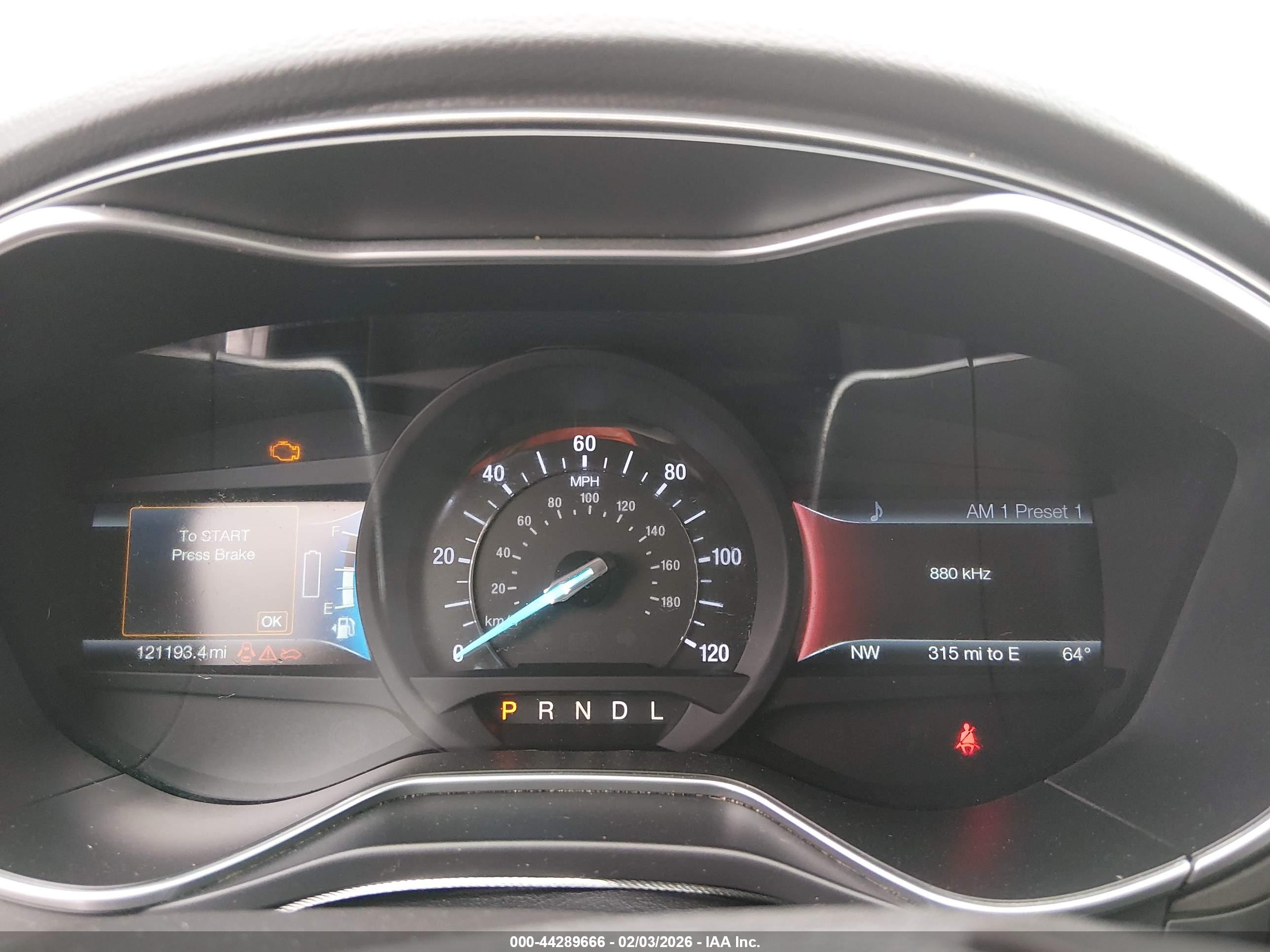FORD FUSION image 7