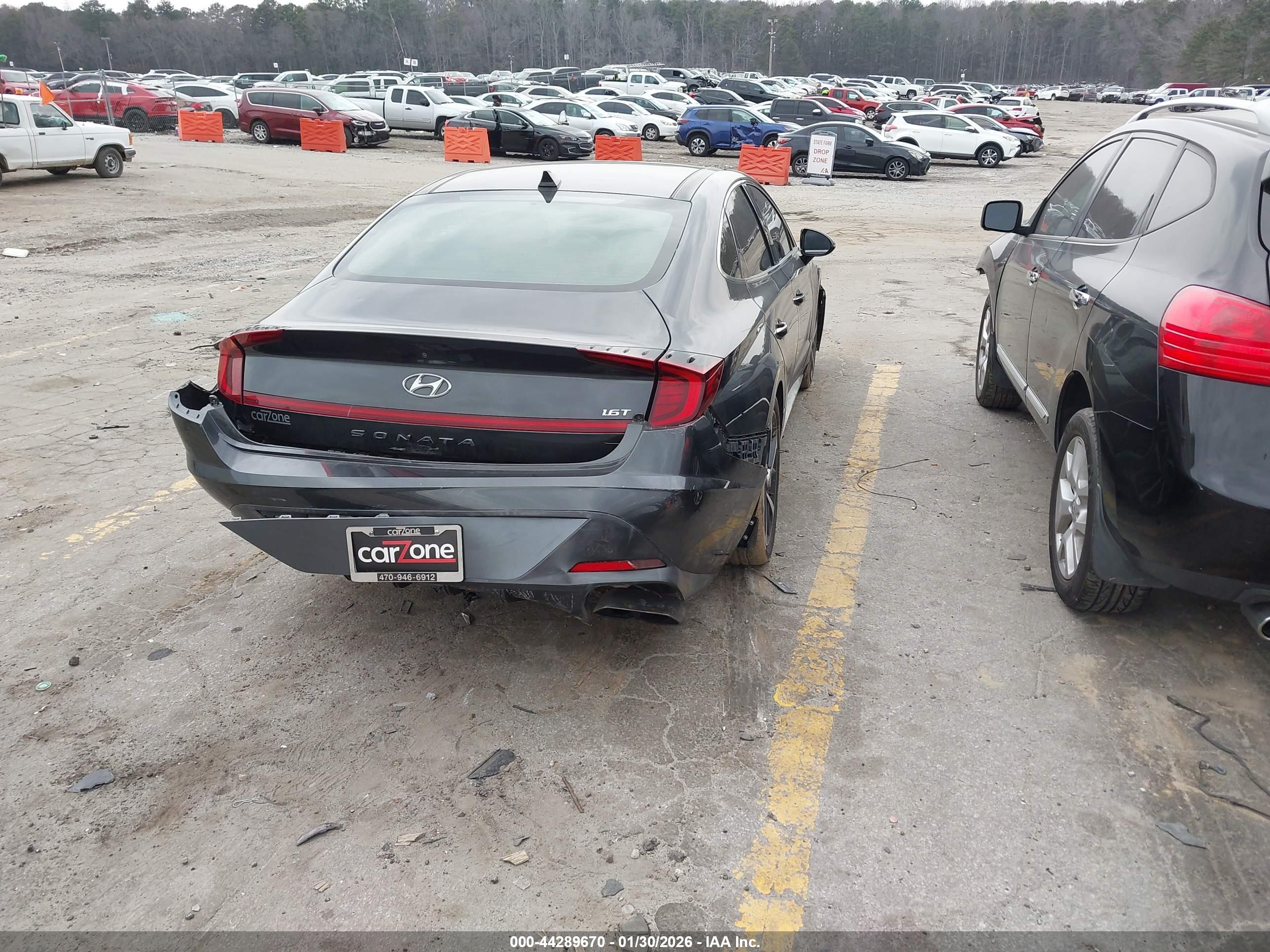 HYUNDAI SONATA image 4