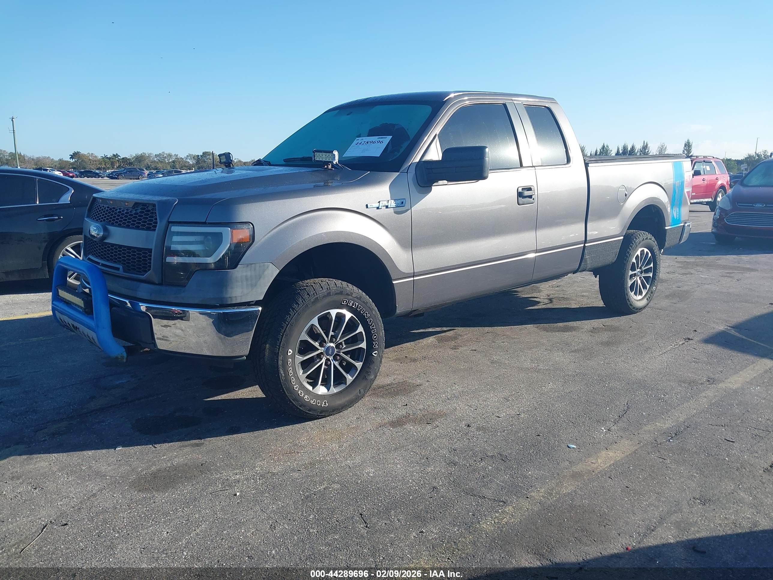 FORD F-150 image 2