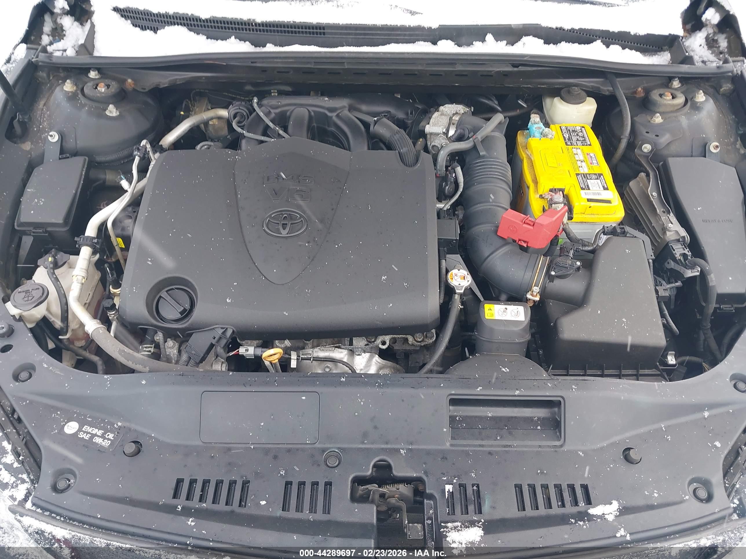TOYOTA AVALON image 10