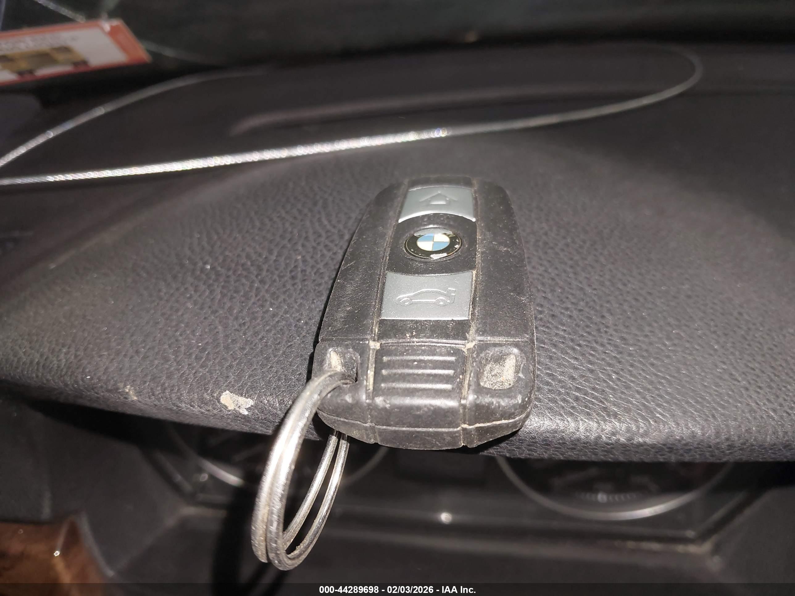 BMW 328I image 11