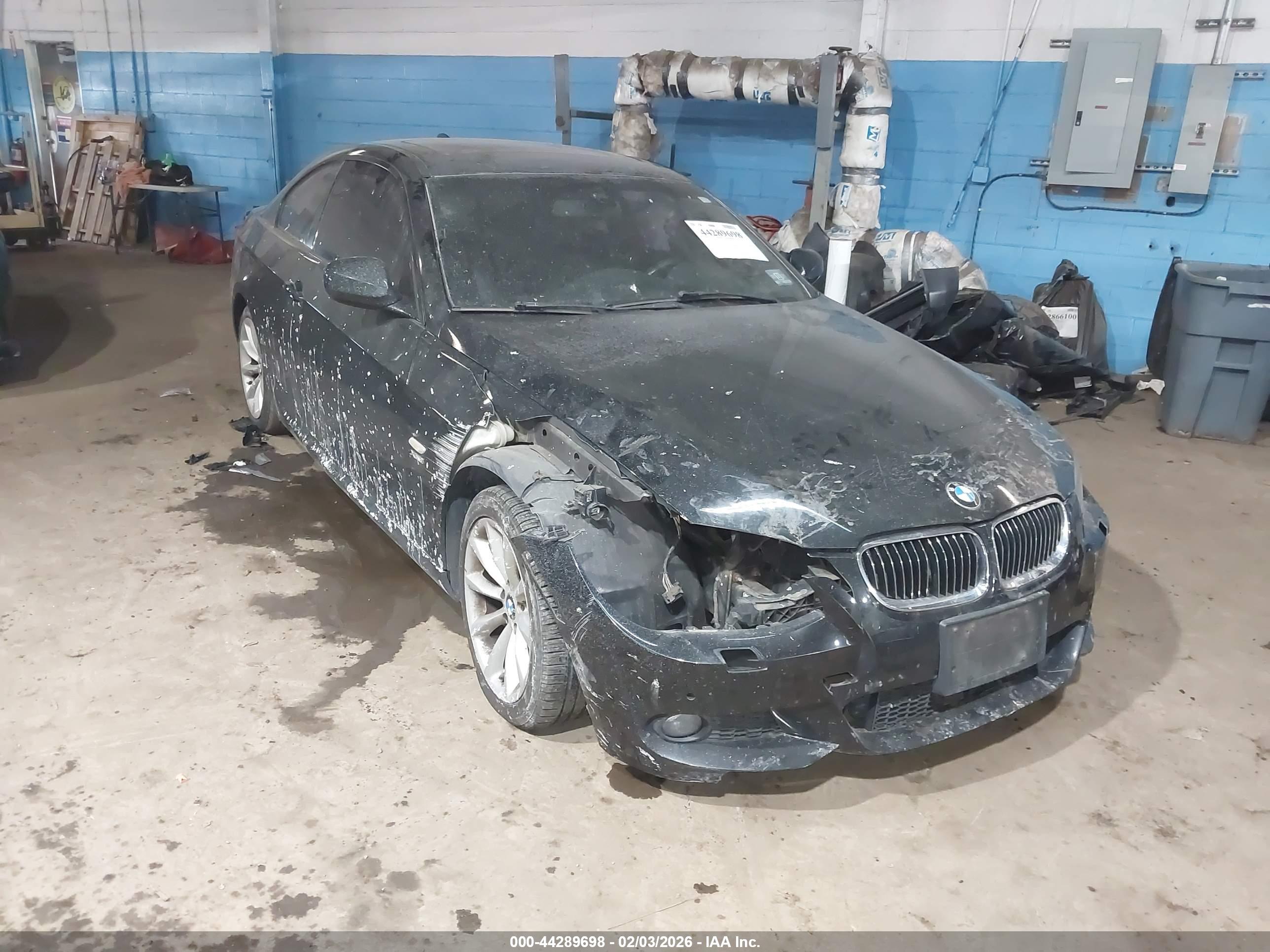 BMW 328I image 6