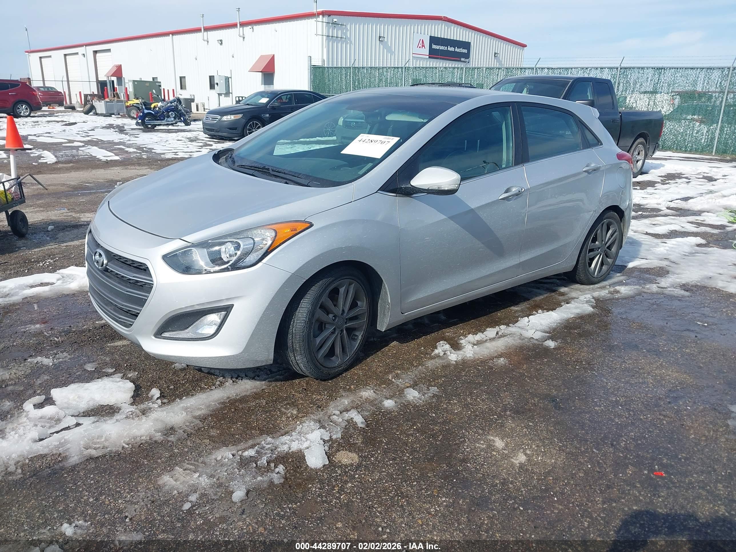 HYUNDAI ELANTRA image 2