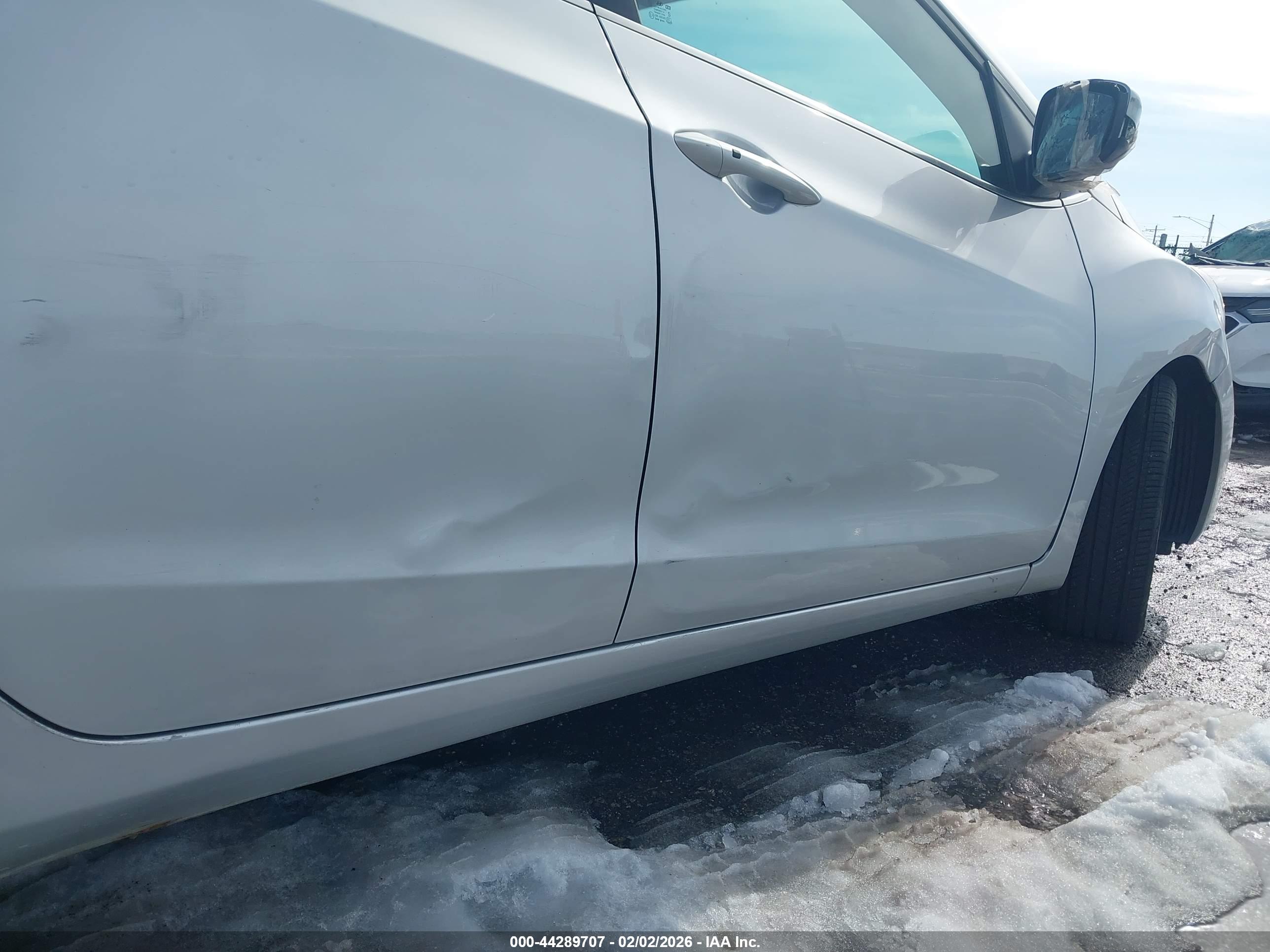 HYUNDAI ELANTRA image 6