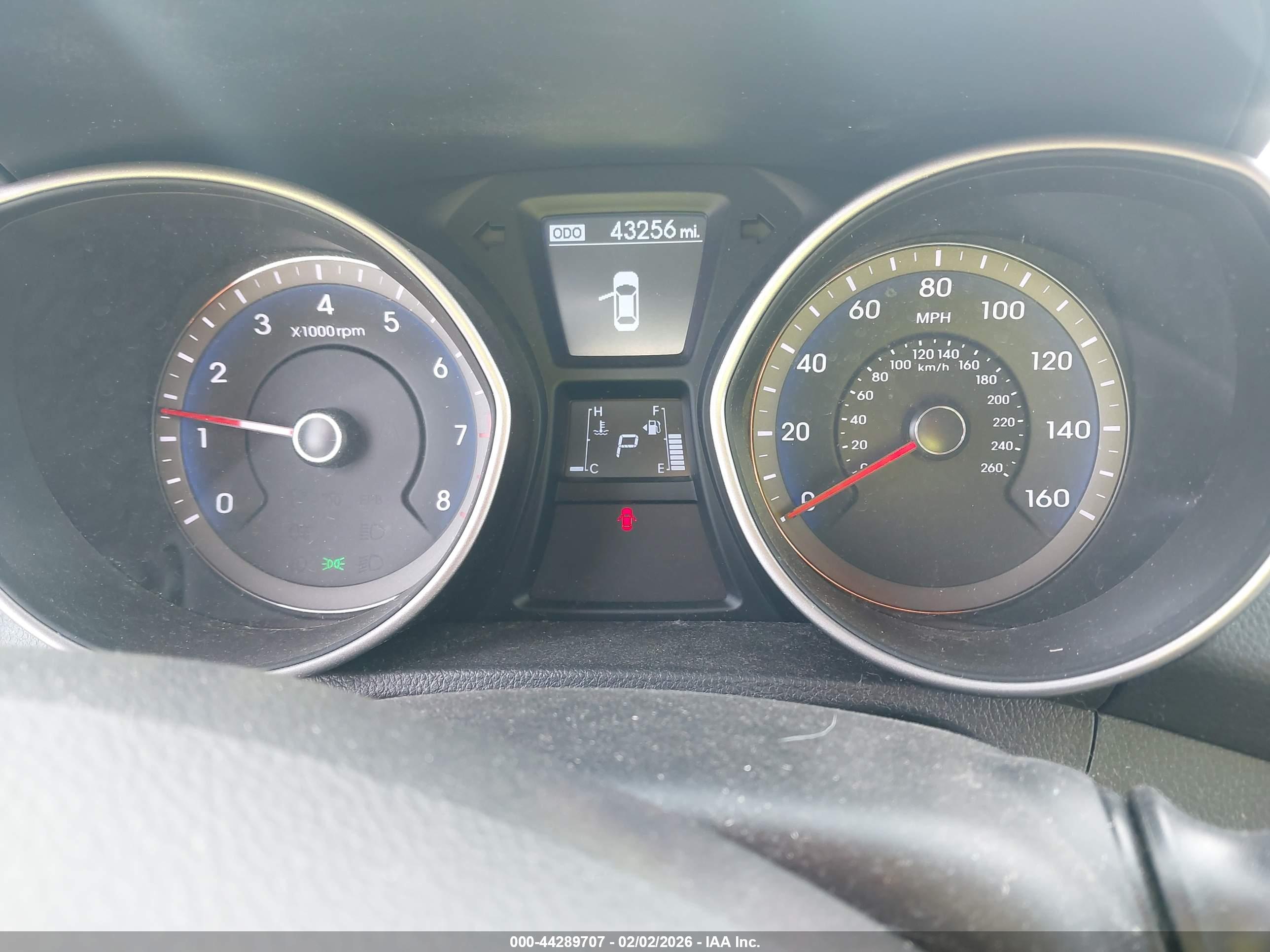 HYUNDAI ELANTRA image 7
