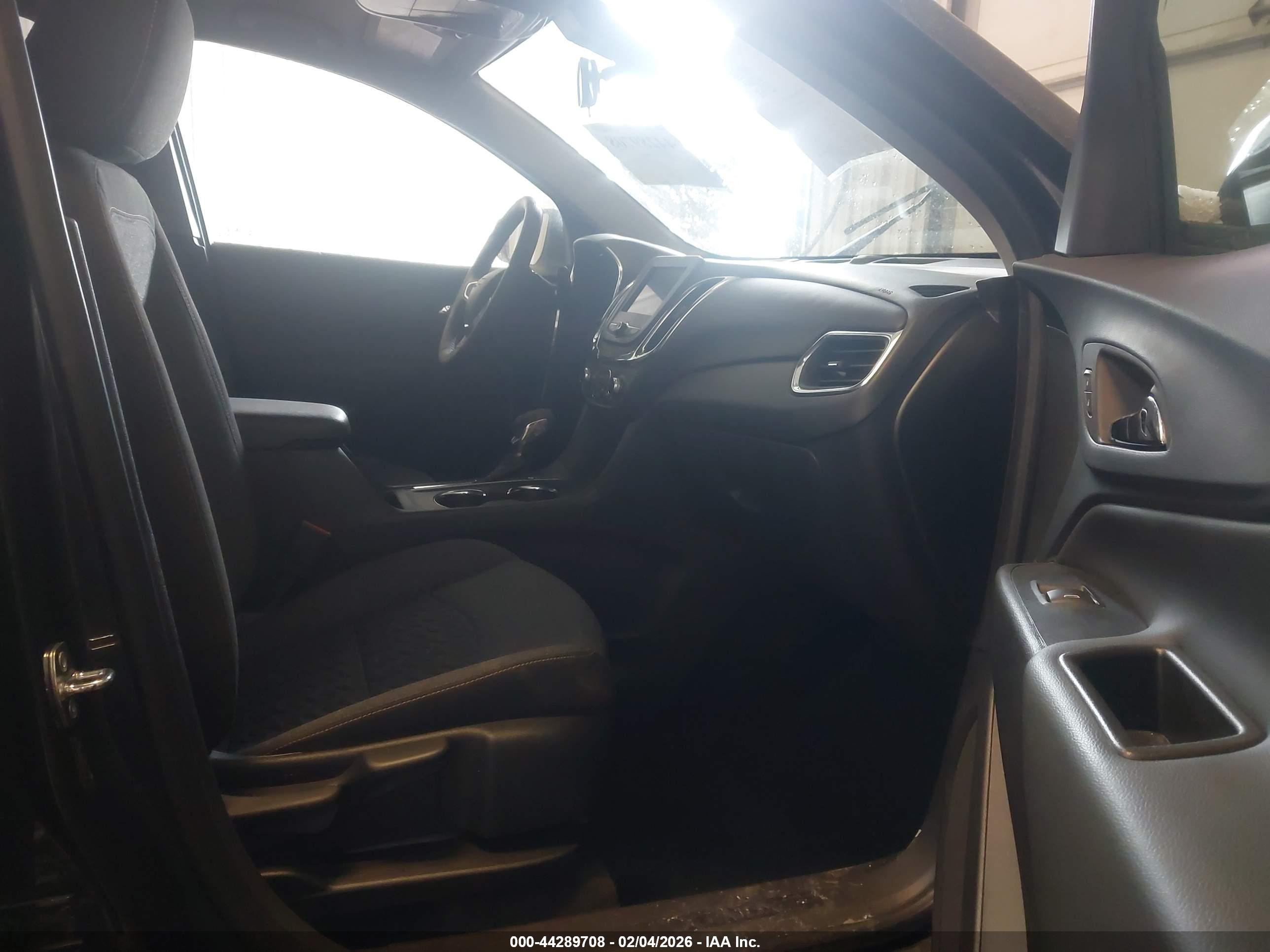 CHEVROLET EQUINOX image 5