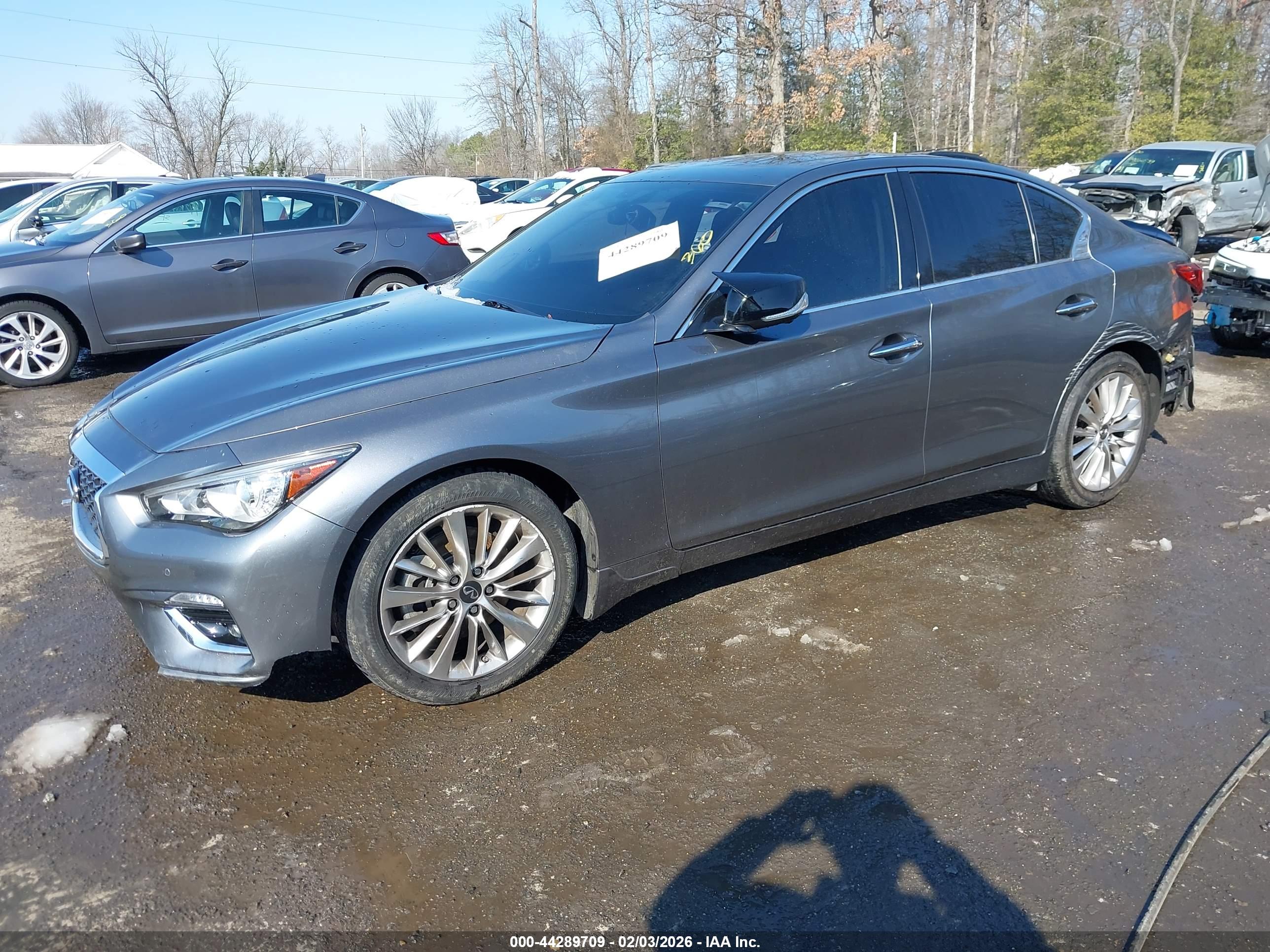 INFINITI Q50 image 2