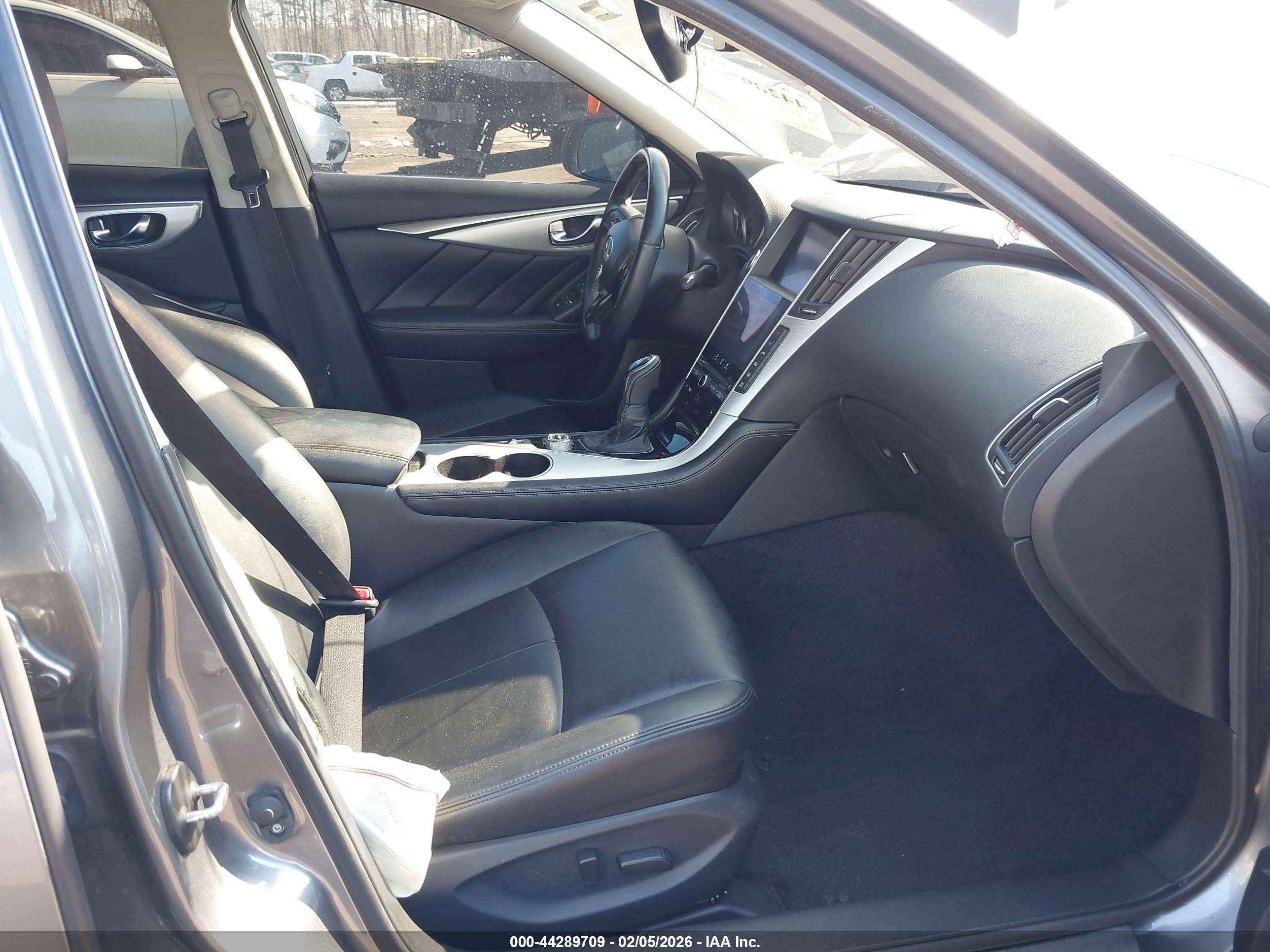INFINITI Q50 image 5